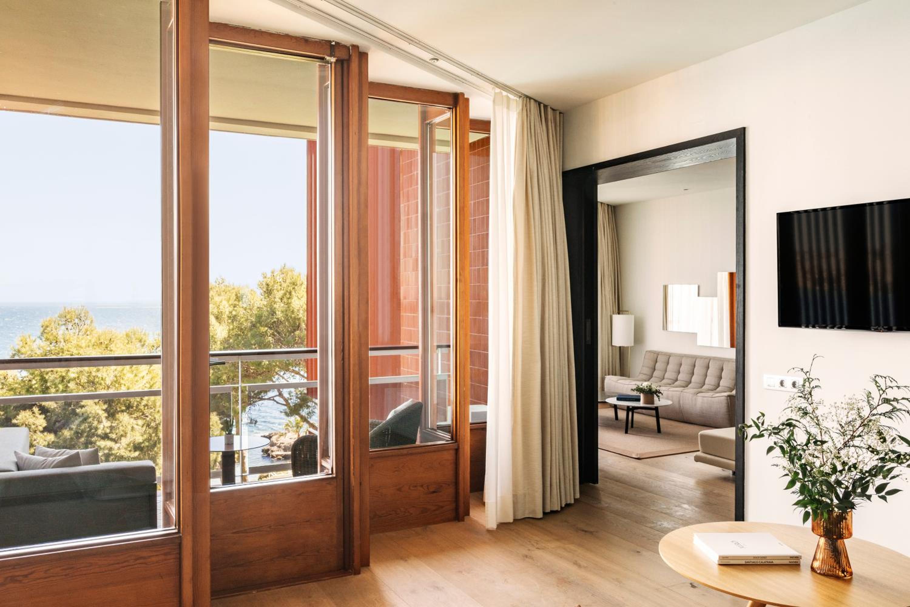 Master Suite with Sea View