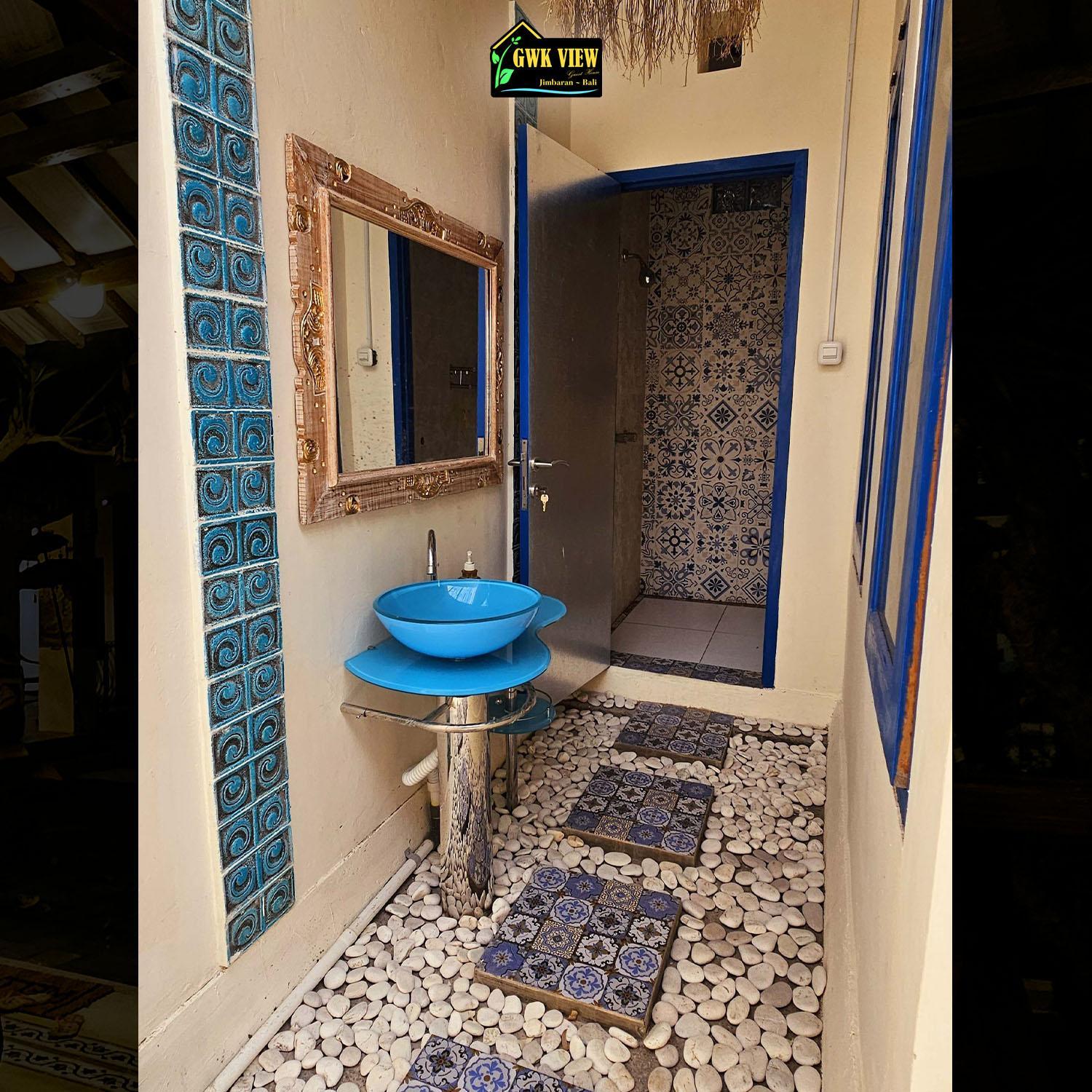 Deluxe King Room - Photo 7