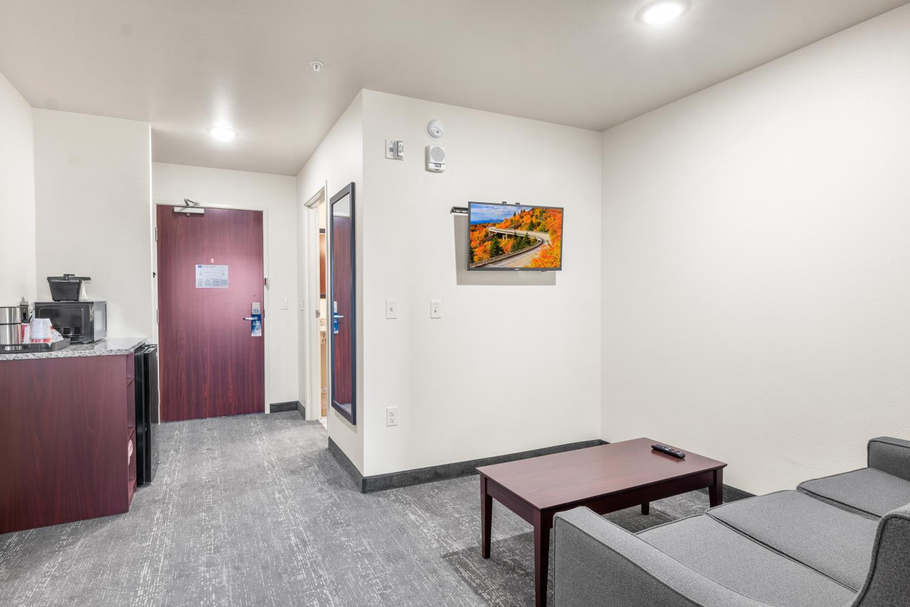 Suite - Photo 4