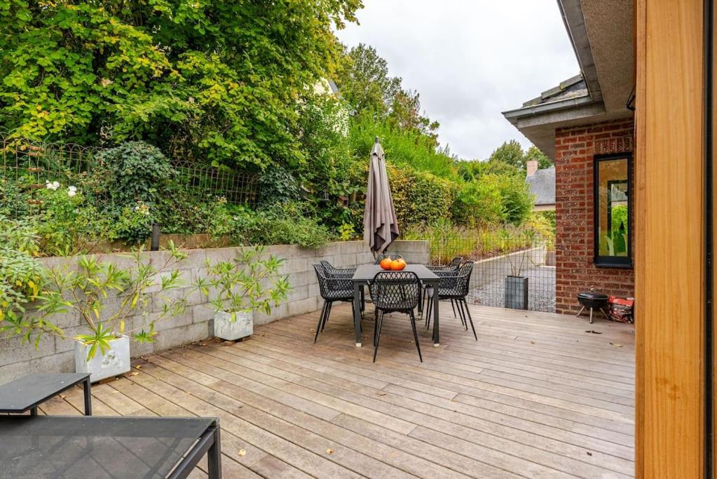 Three-Bedroom Villa photo 2