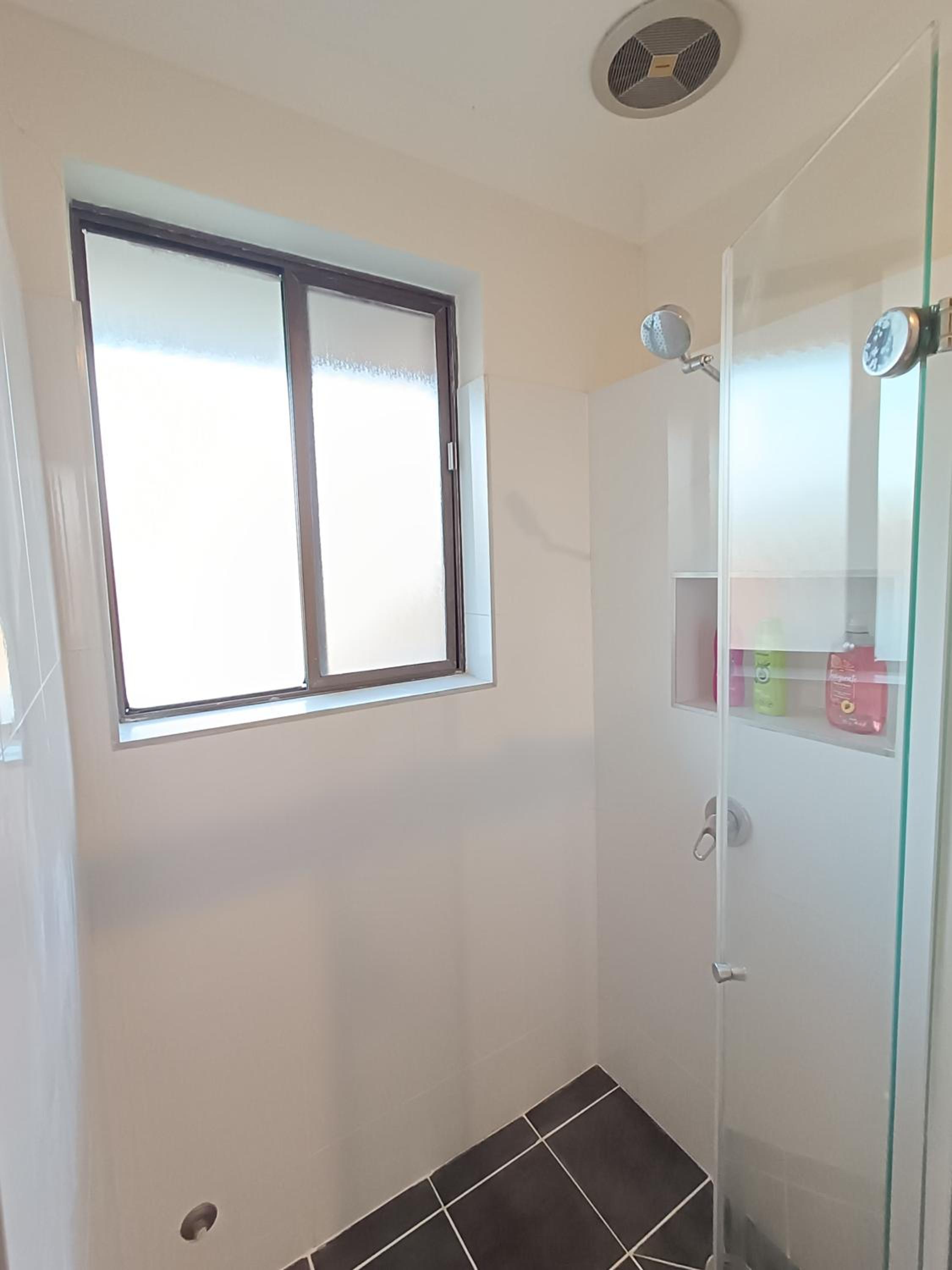 Family Room with Private Bathroom photo 1