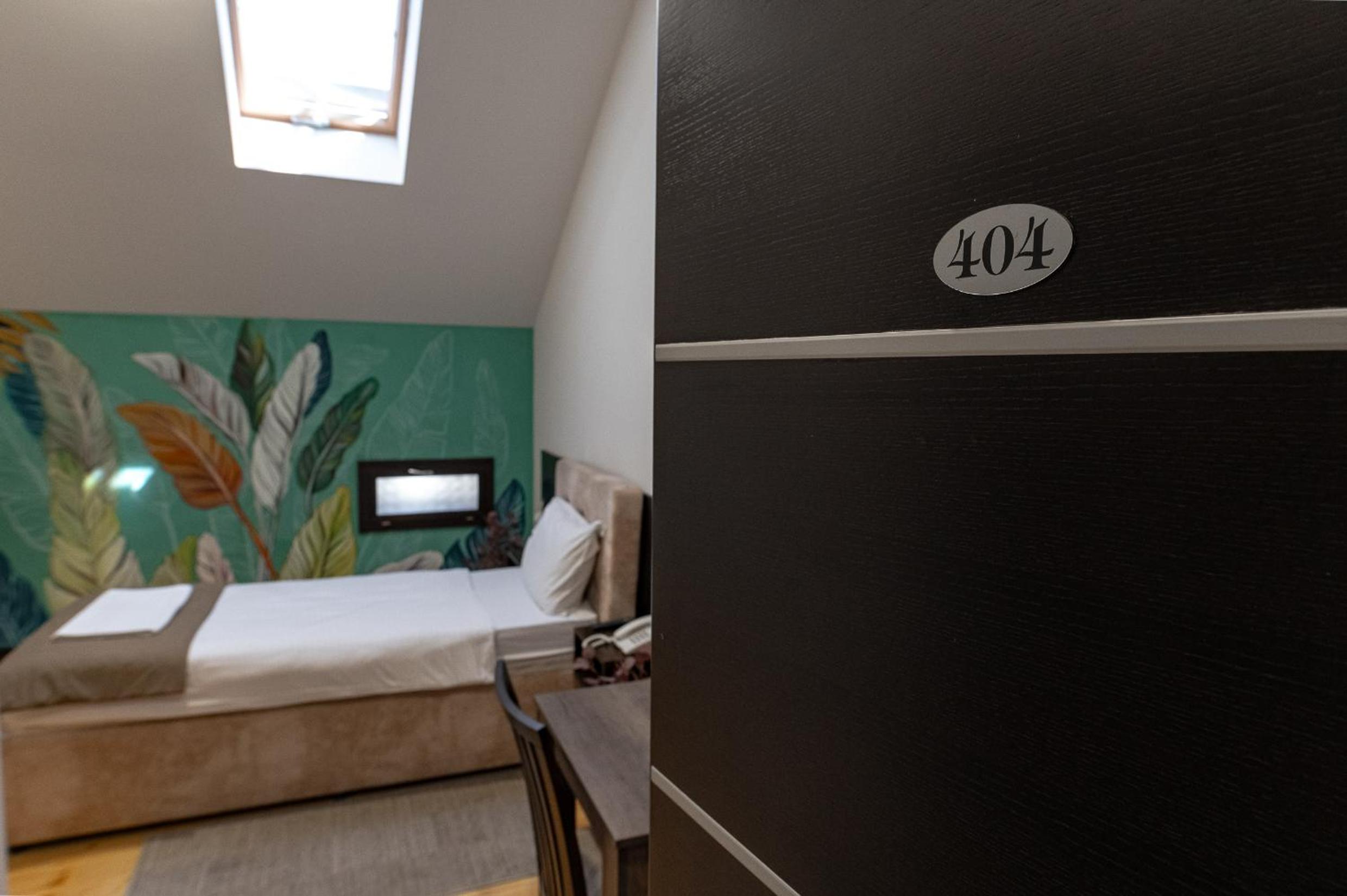 One-bedroom Loft Apartment  photo 1