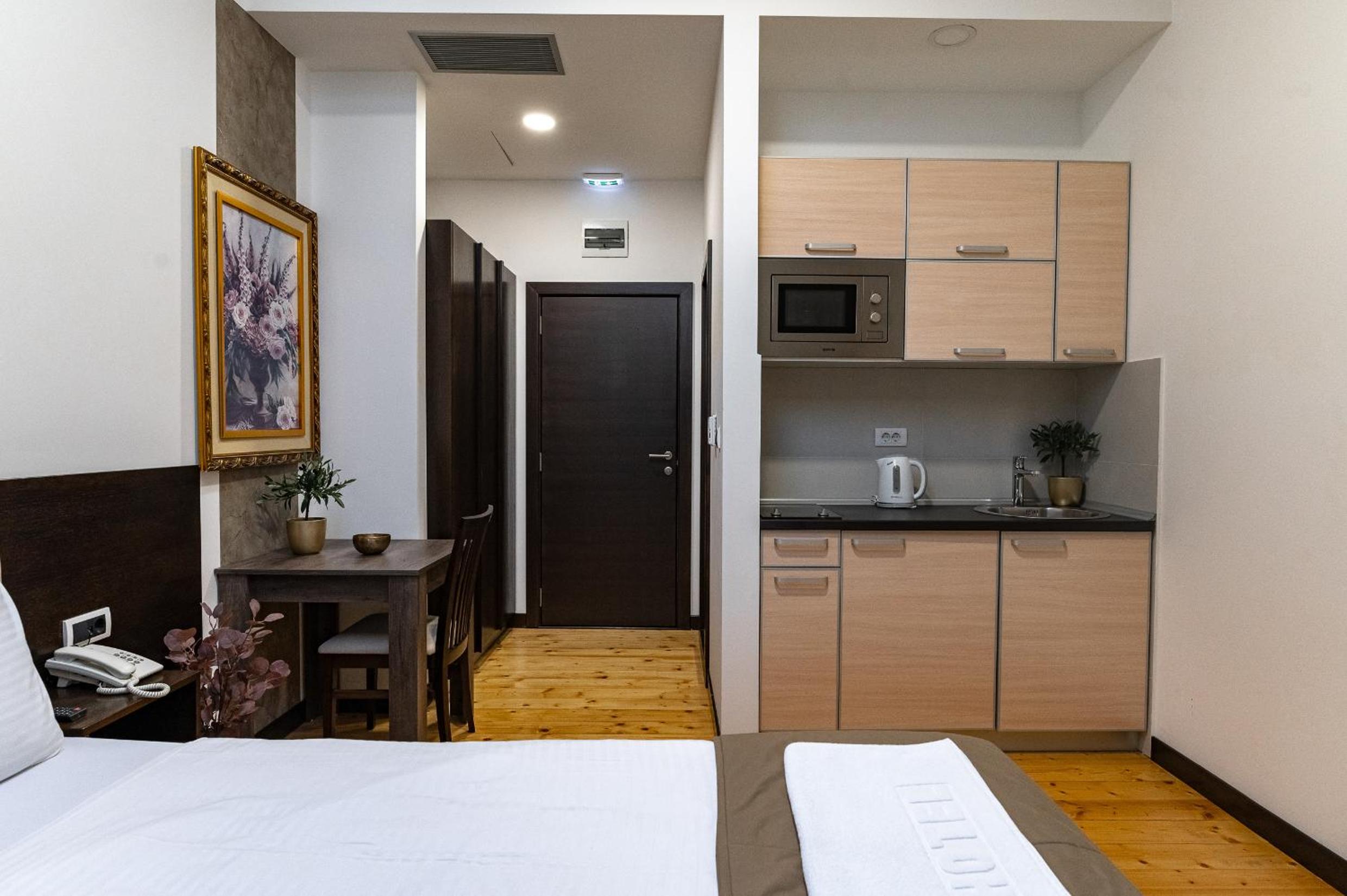 One-bedroom Loft Apartment  photo 2