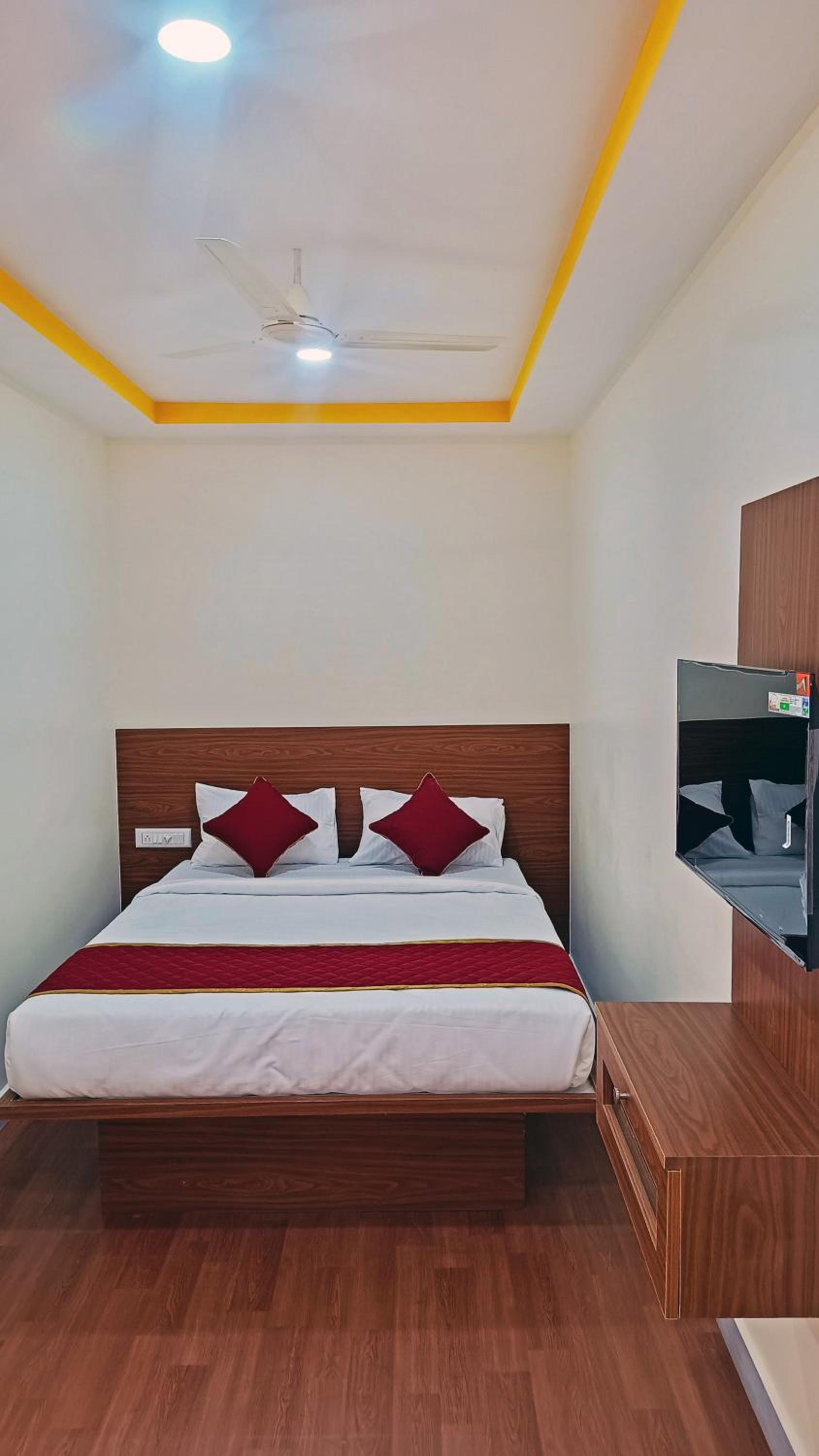 Standard Double Room With Fan
