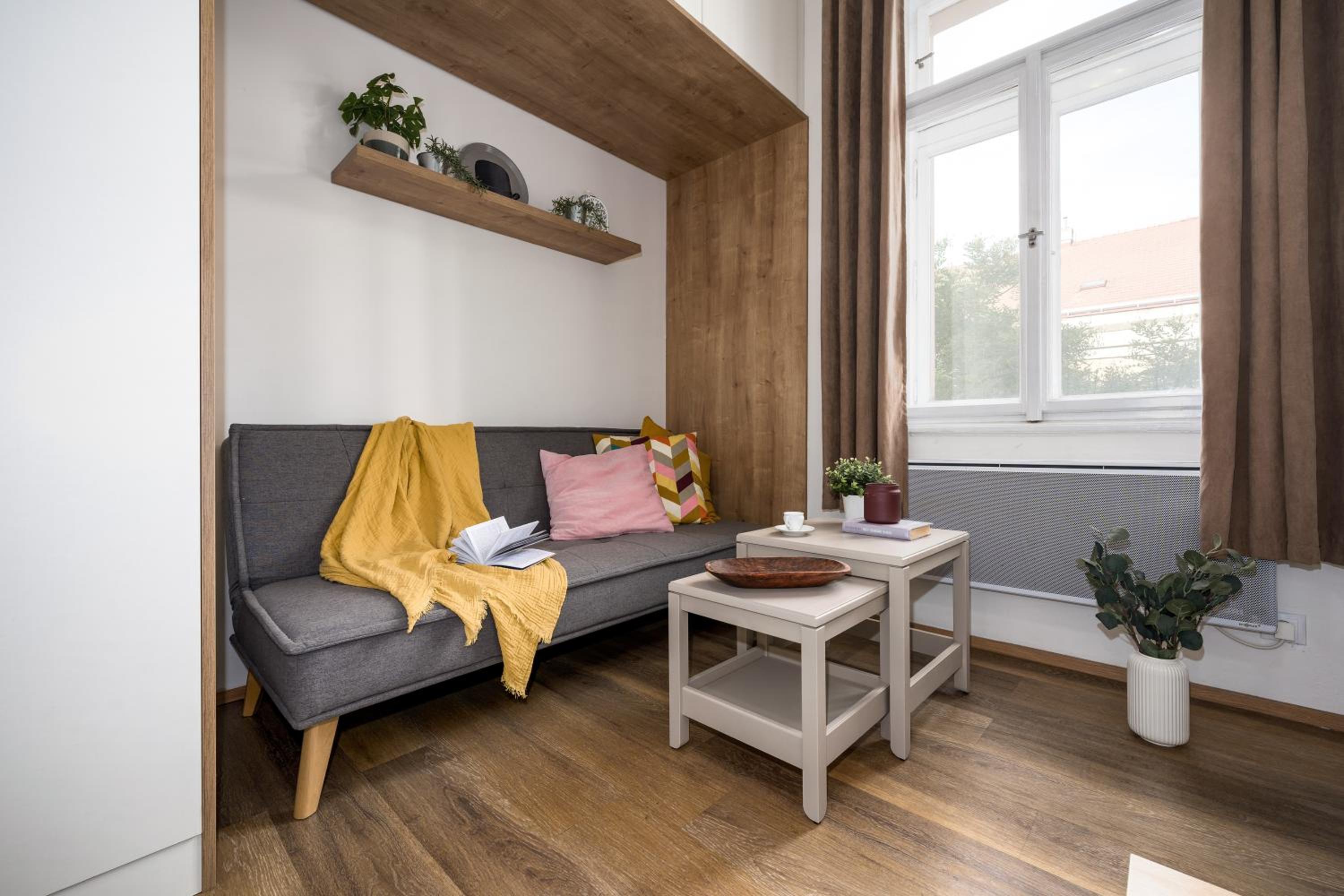 One-Bedroom Apartment