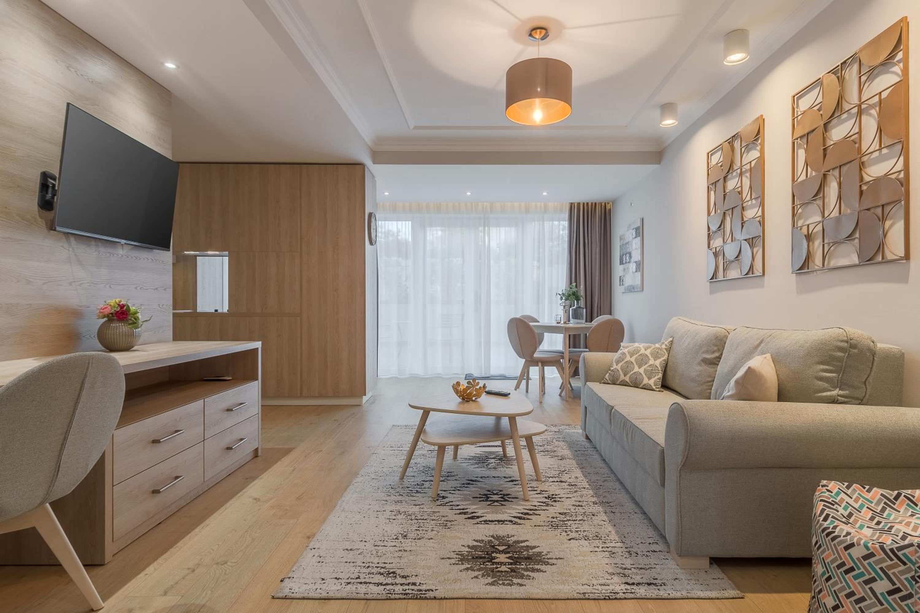 Apartment with Terrace - Photo 13