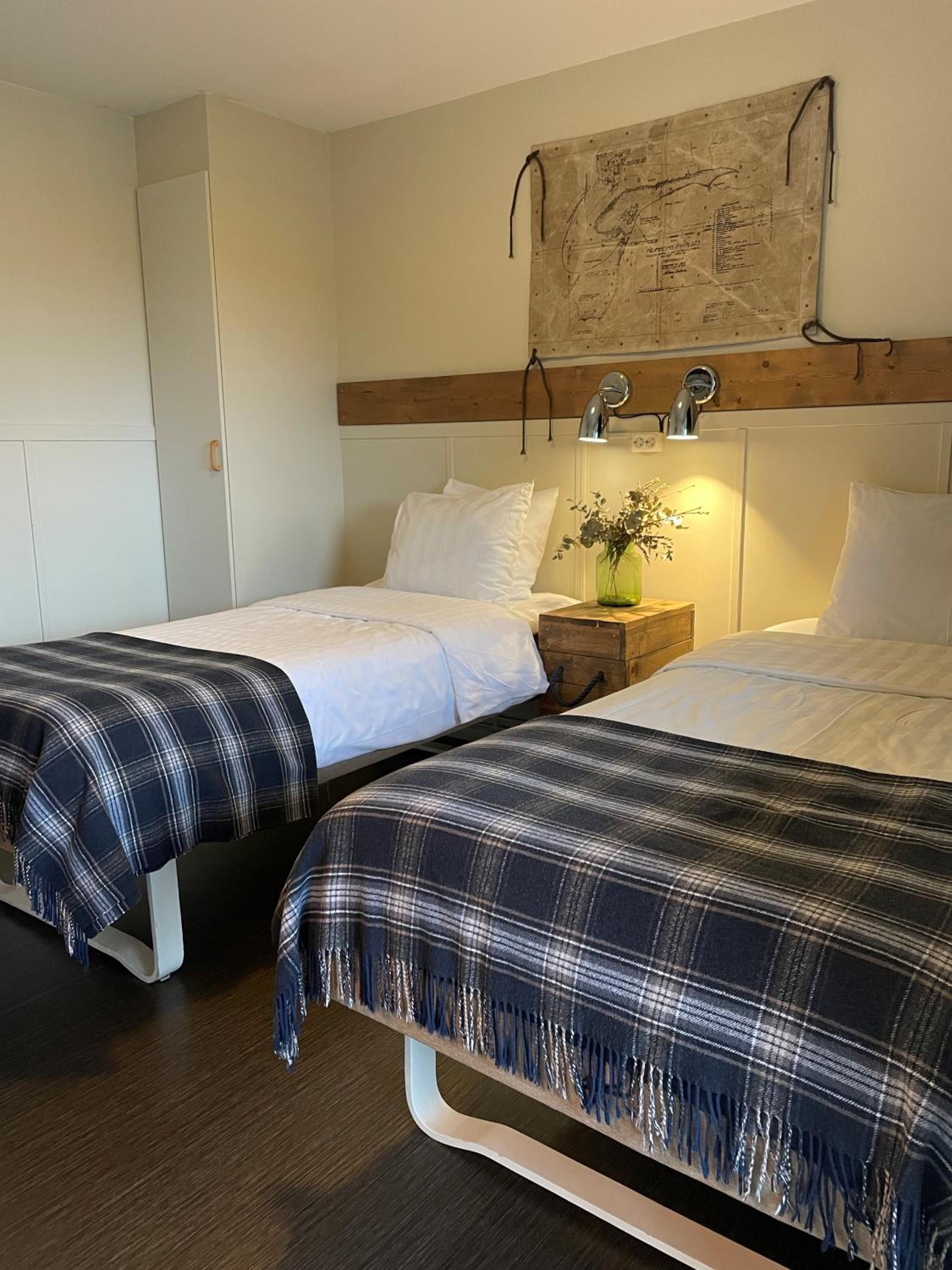 Twin Room - Cabin photo 2