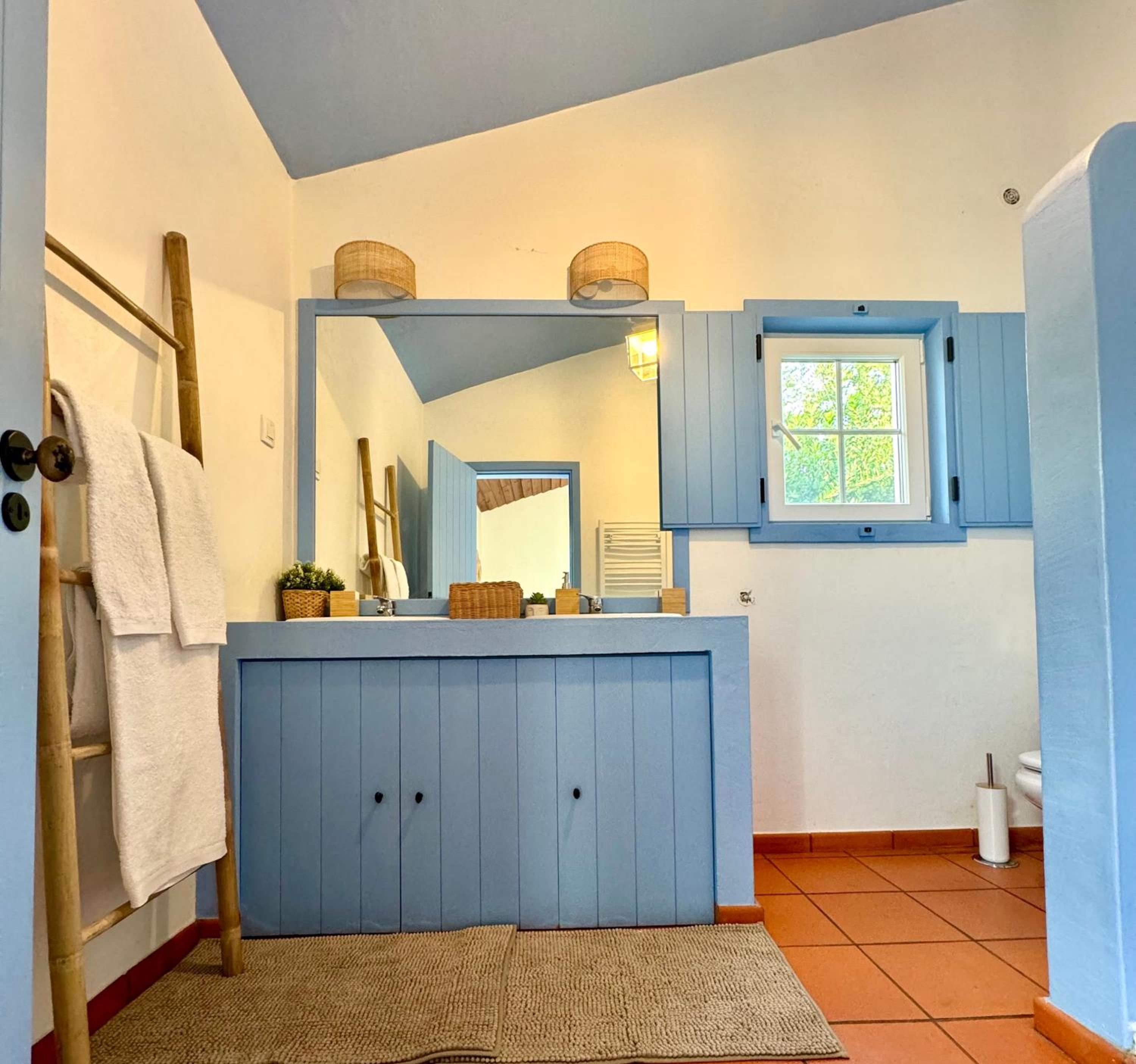 Villa photo 2