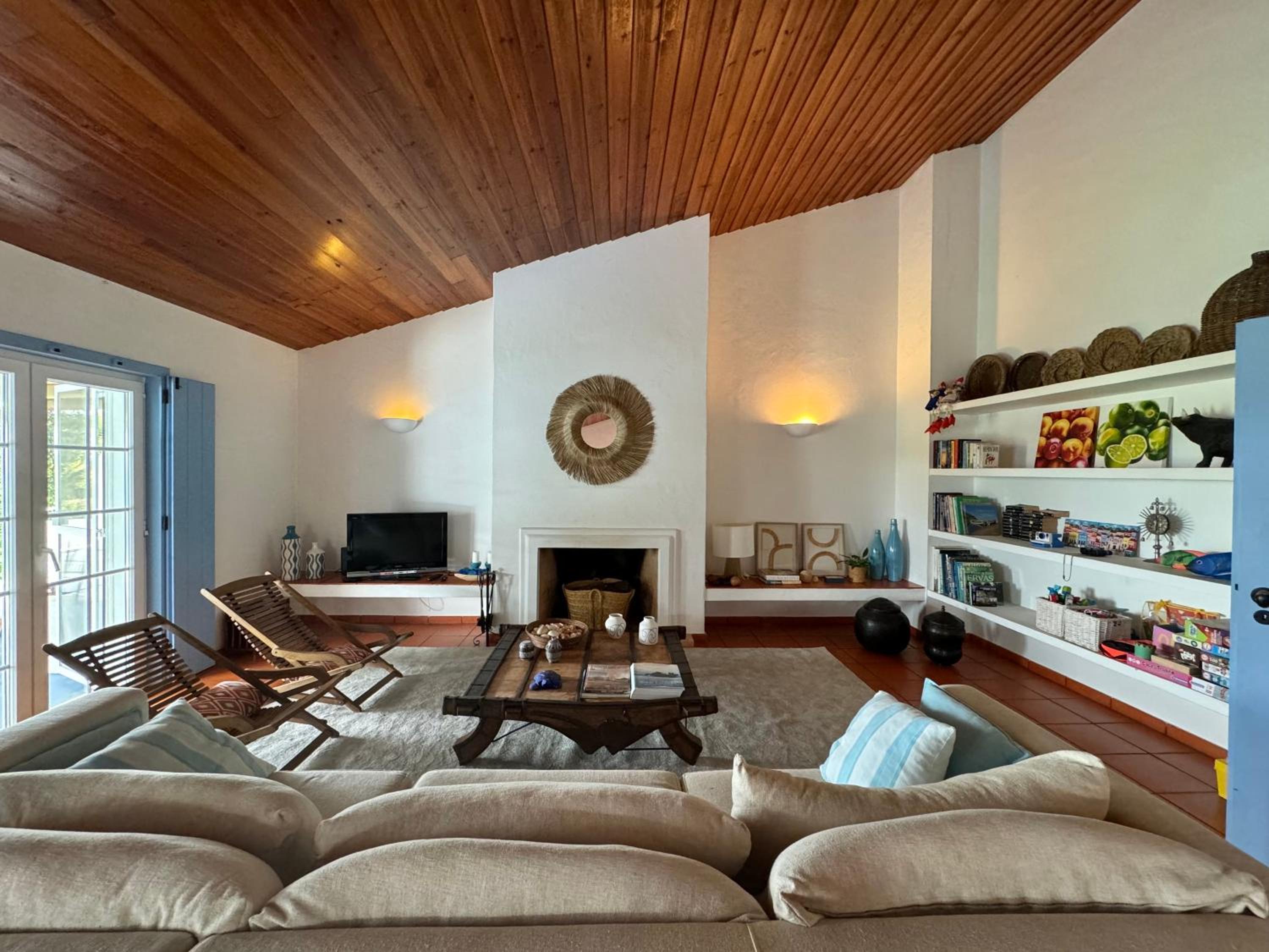 Villa photo 1