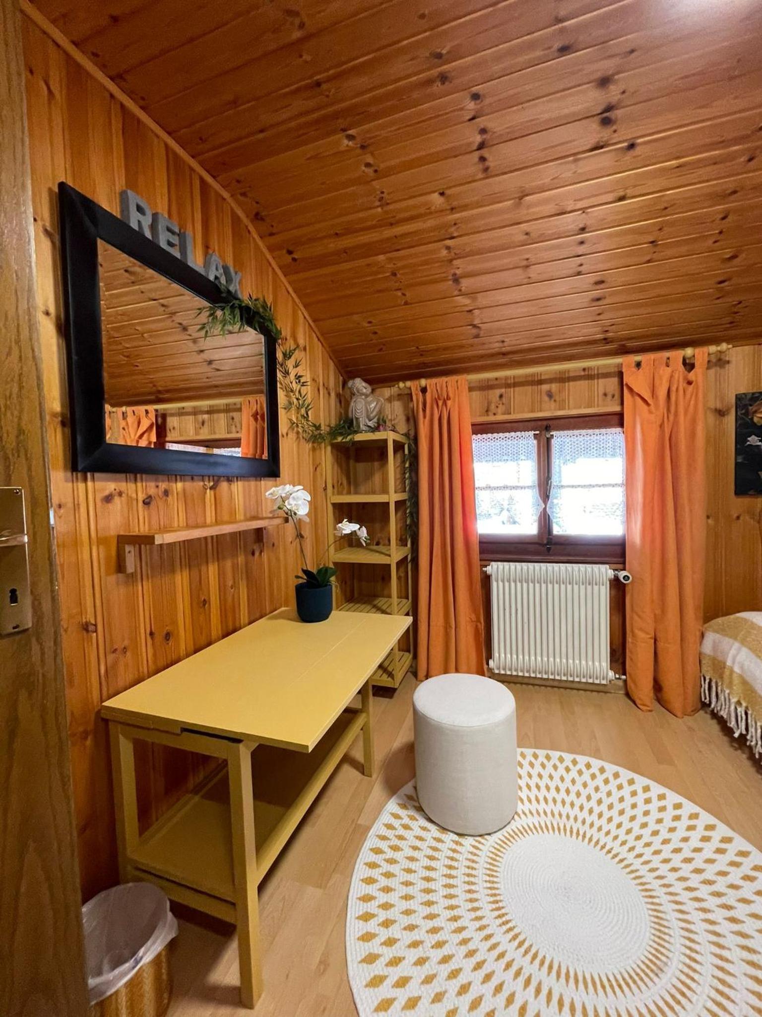 Single Room with Shared Bathroom
