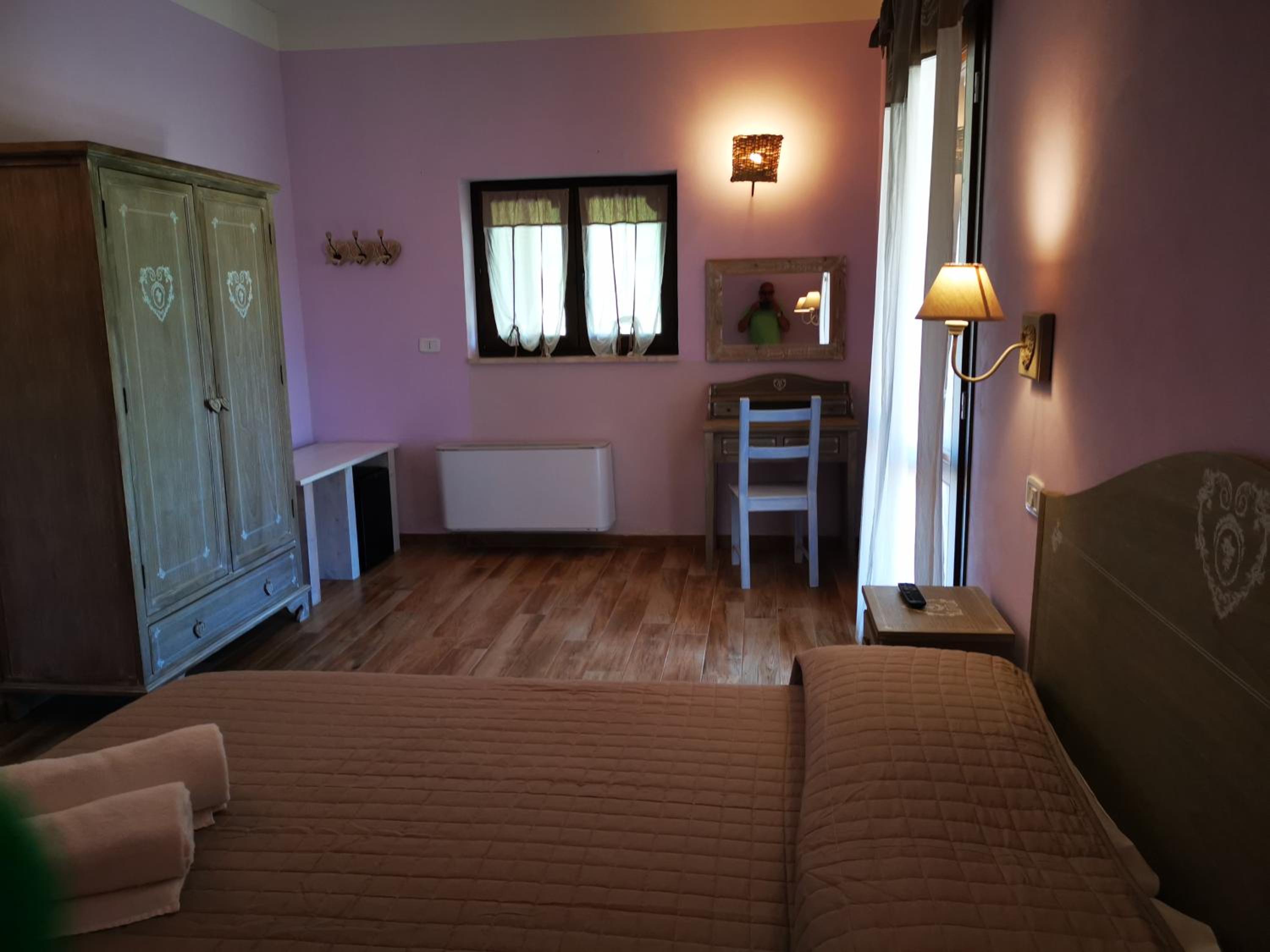 Double Room - Photo 9