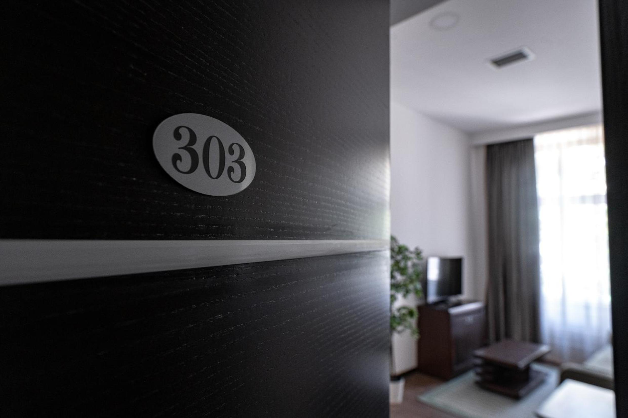 Studio Apartment photo 1