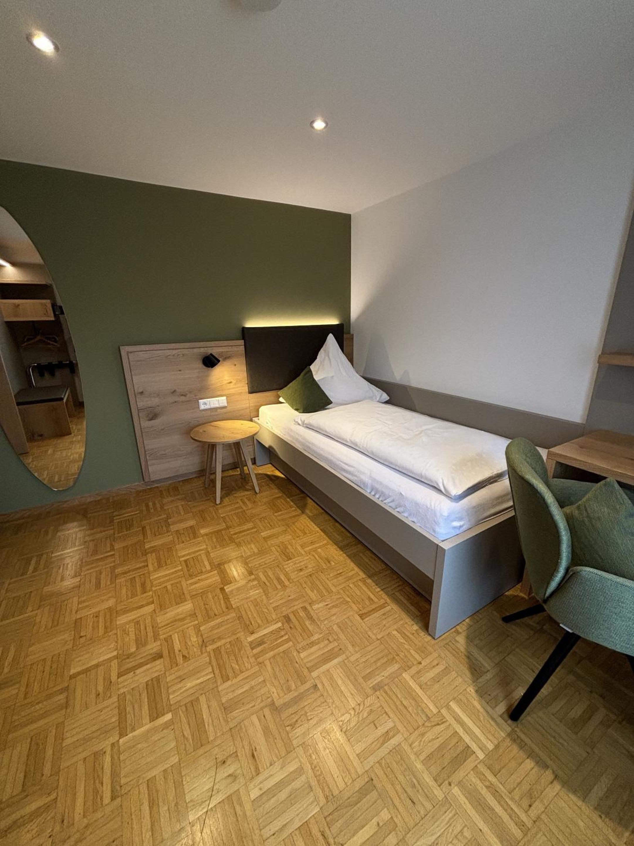 Single Room with Private Bathroom