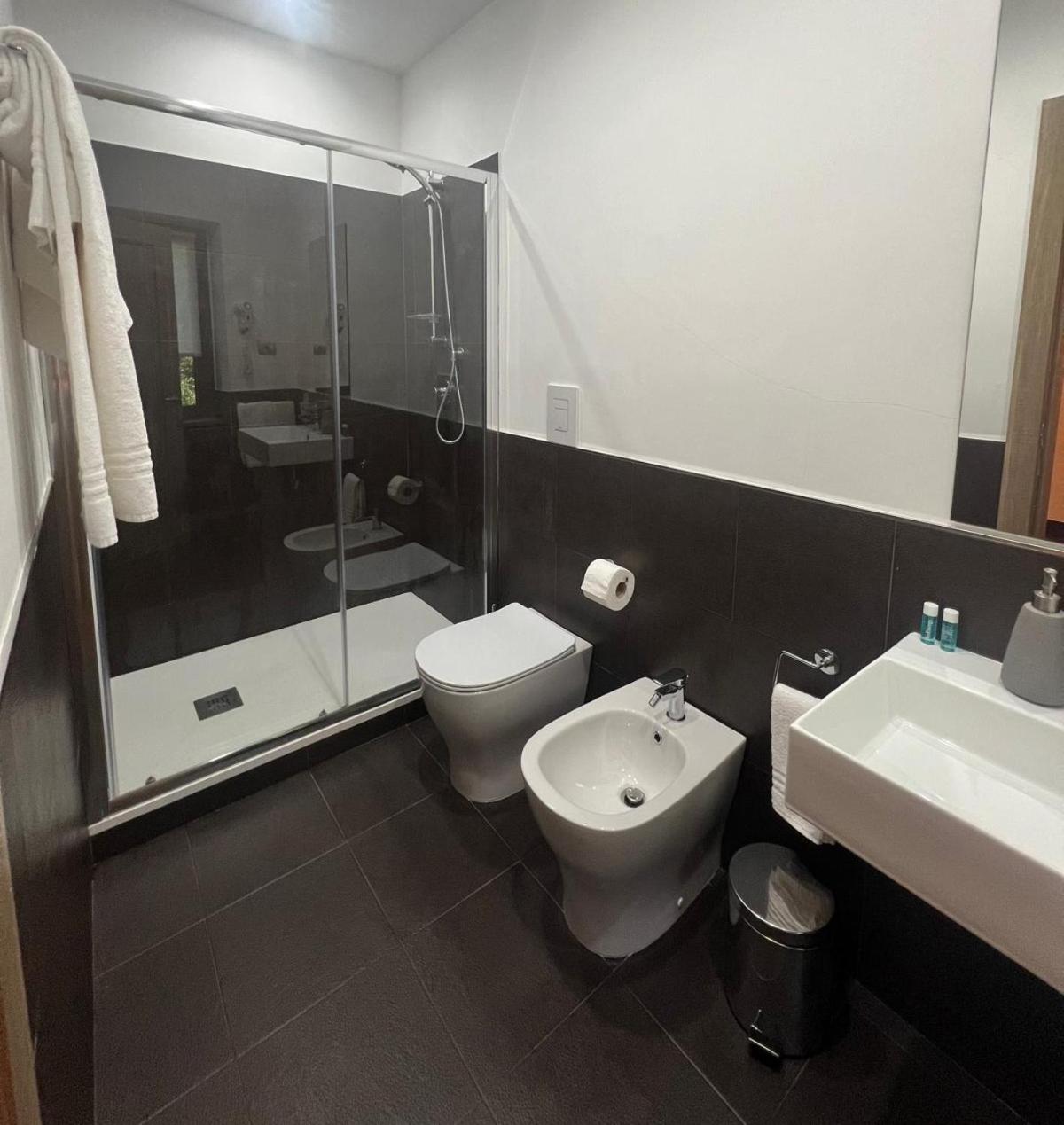 Superior Double or Twin Room photo 3
