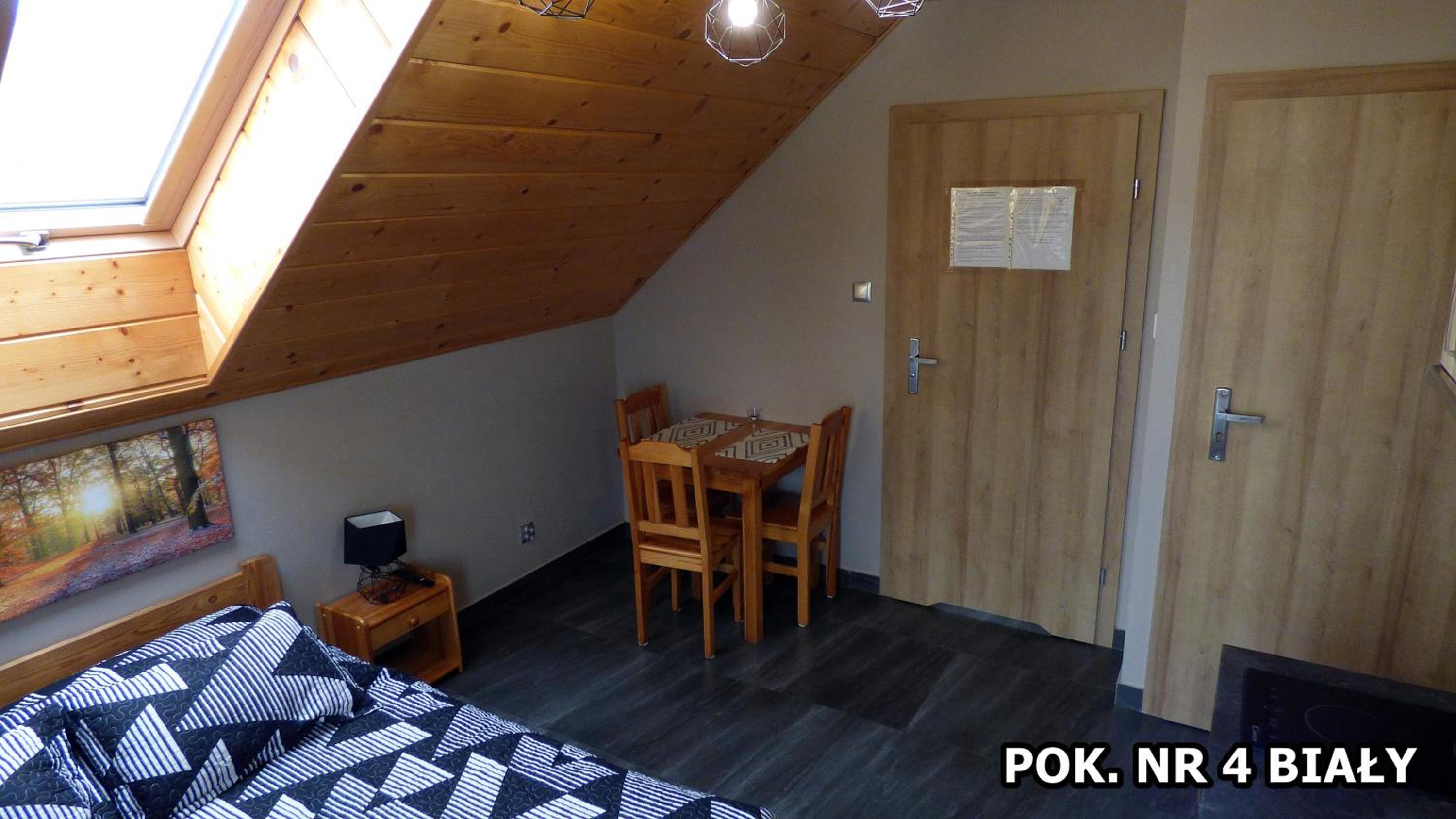 Deluxe Double Room - Photo 20