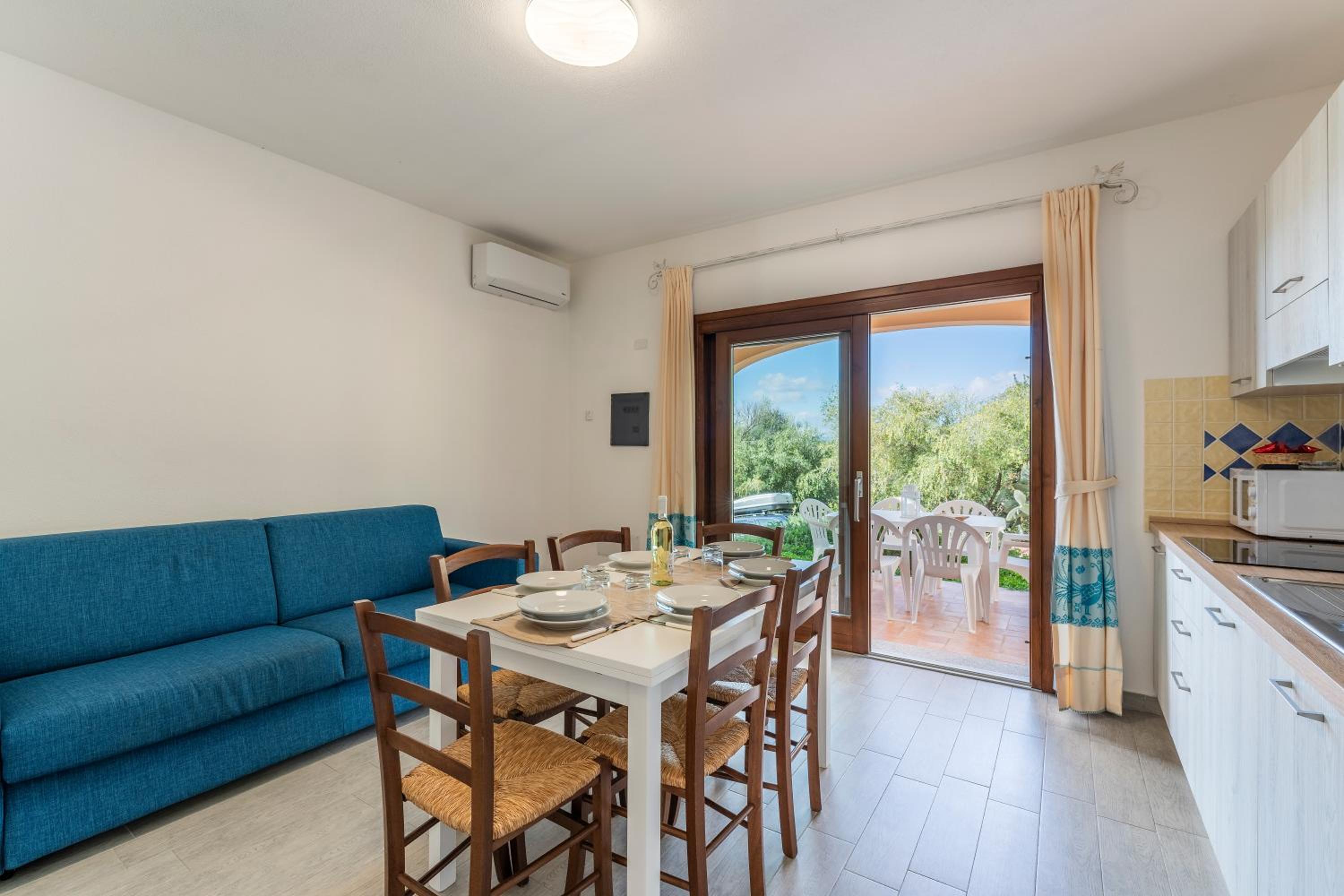 One-Bedroom Apartment with Sea View photo 3