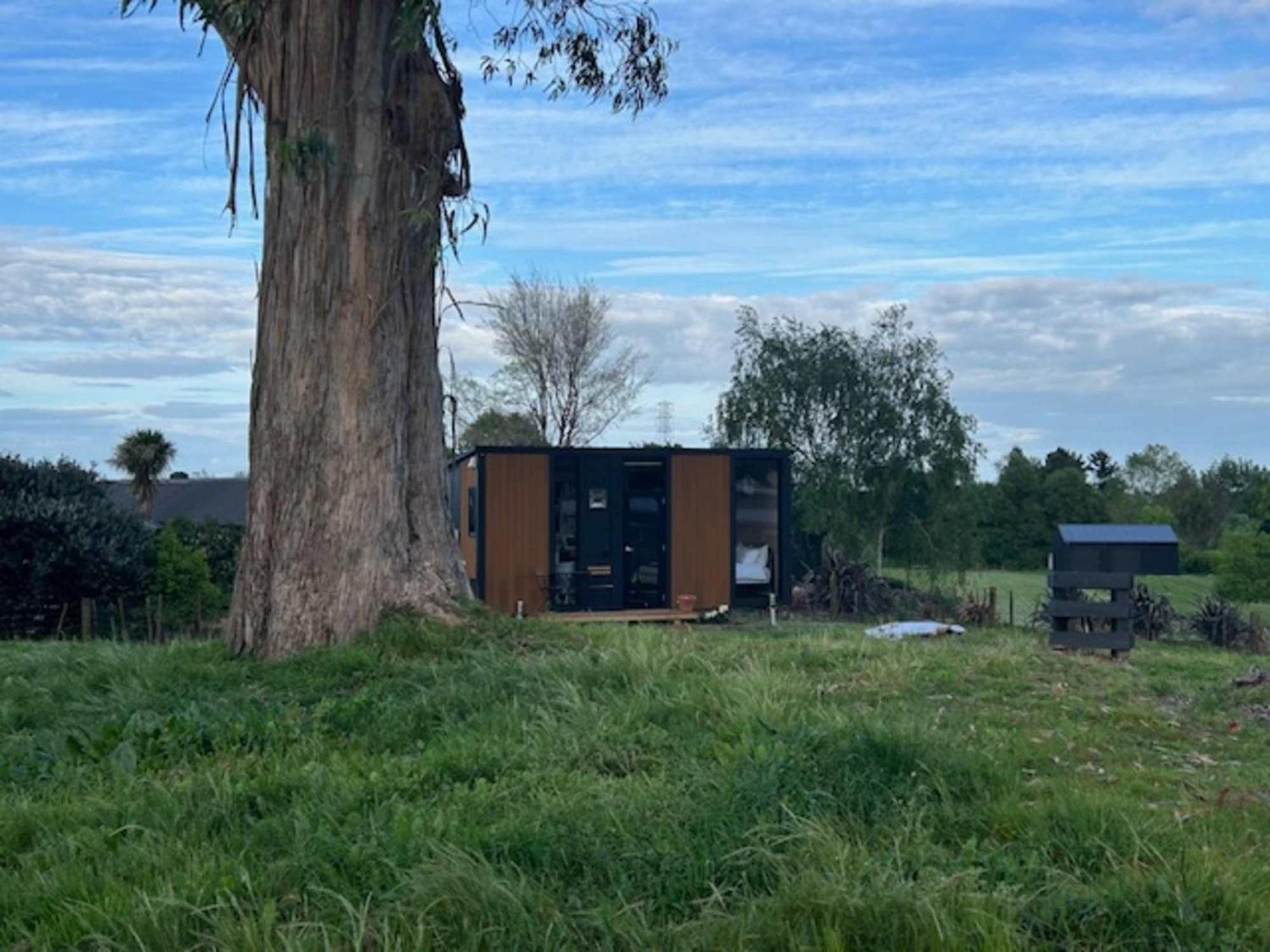 Mobile Home photo 2