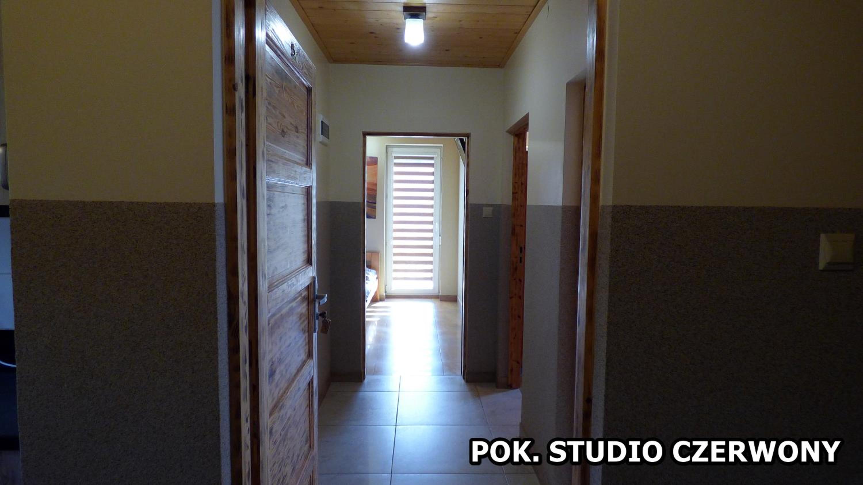 Studio with Balcony - Photo 12