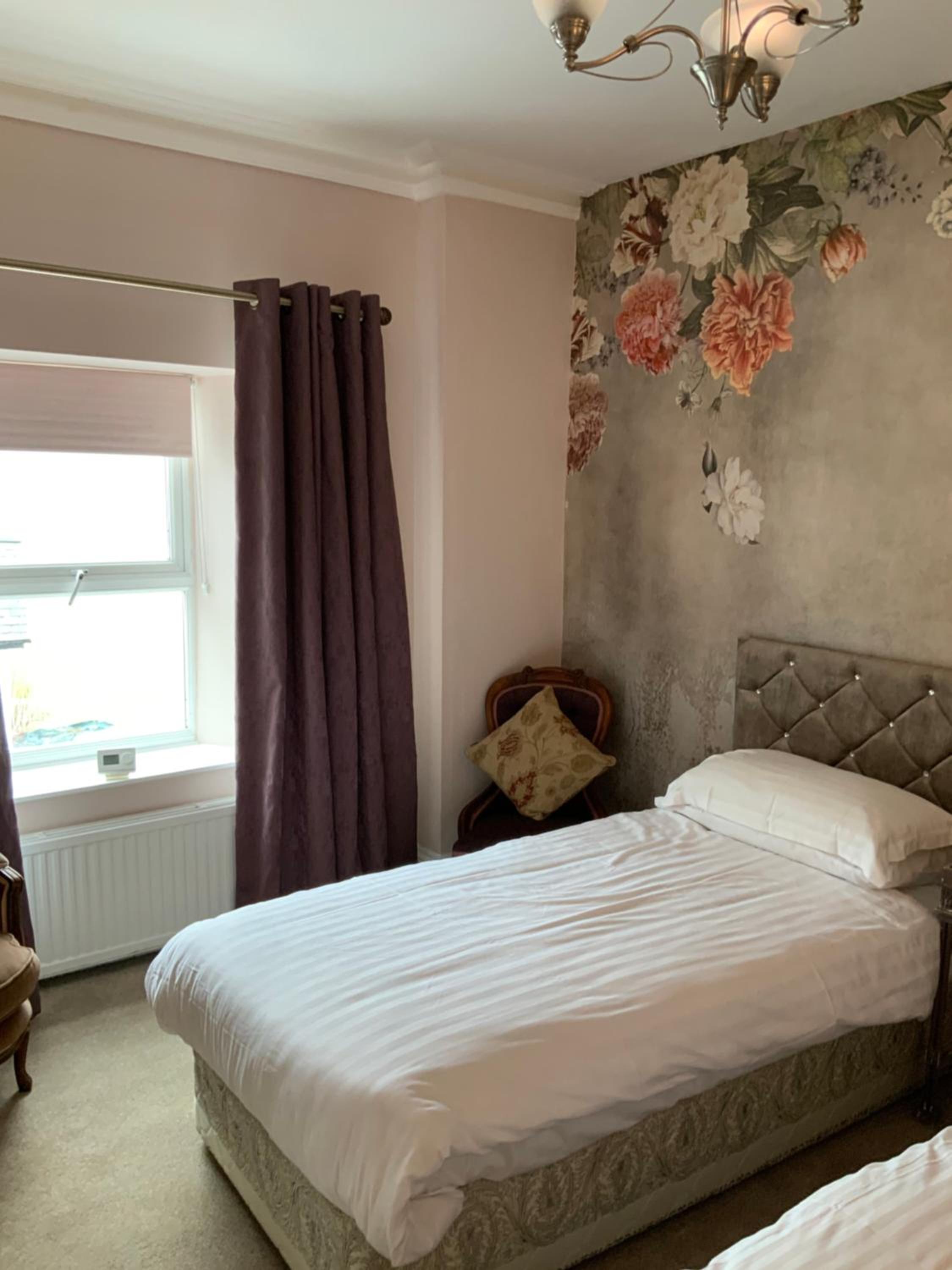 Standard Twin Room photo 2