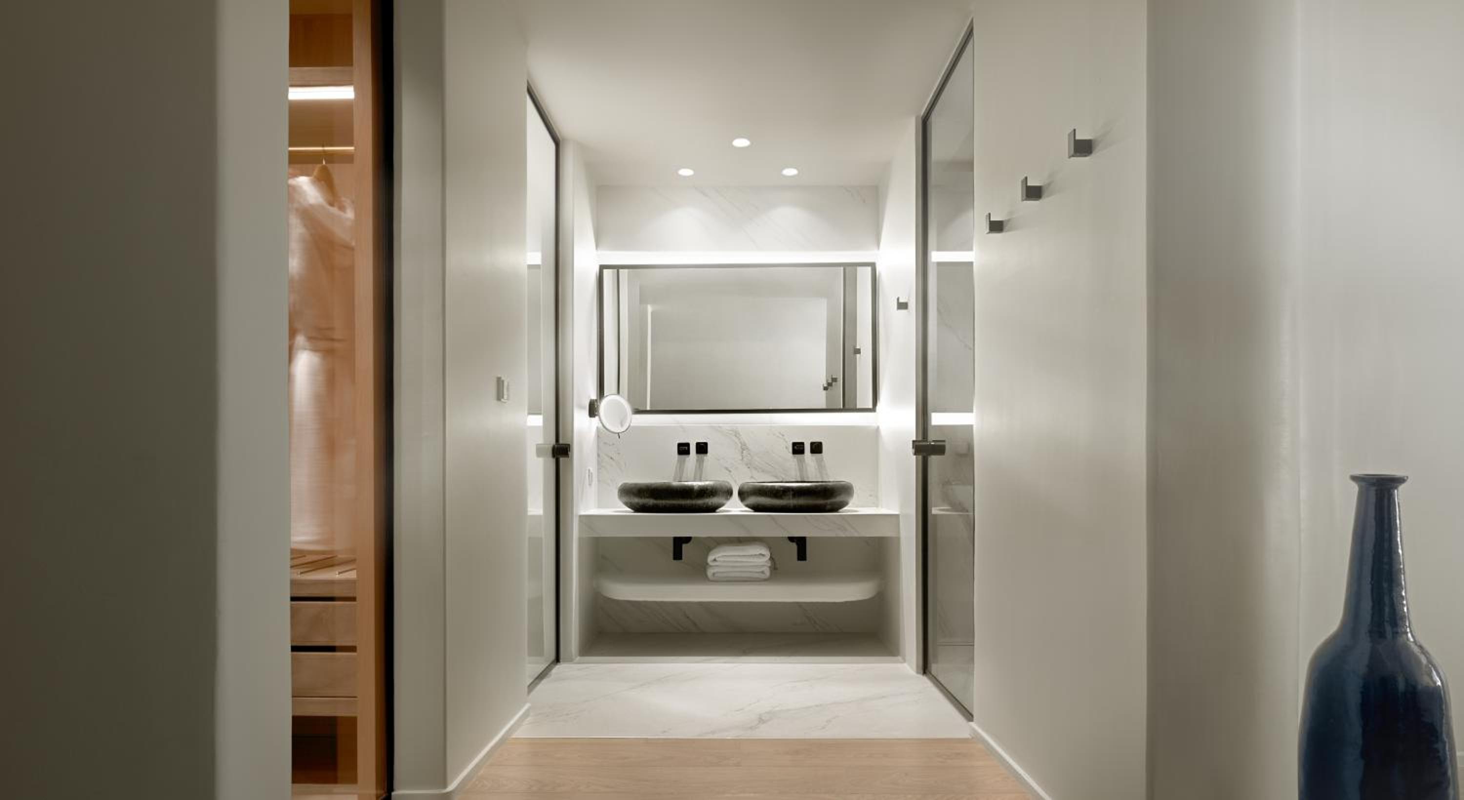 Junior Suite with Outdoor Hot Tub photo 2