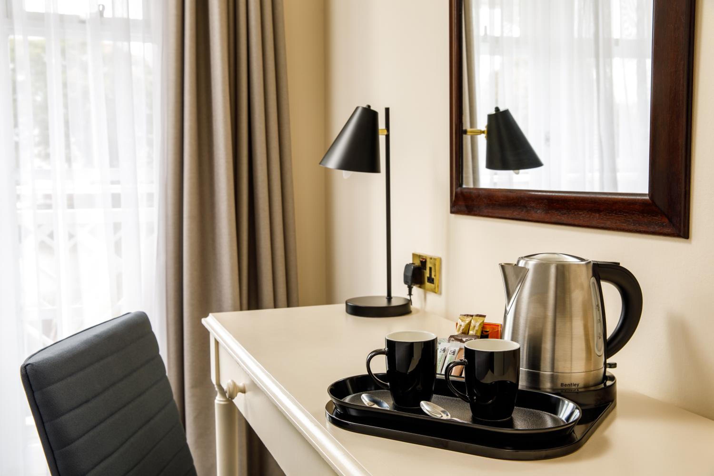 Classic Double Room - Photo 12