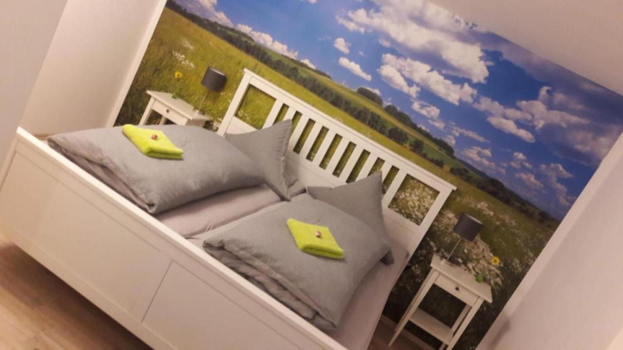 Three-Bedroom Apartment with Mountain View photo 3