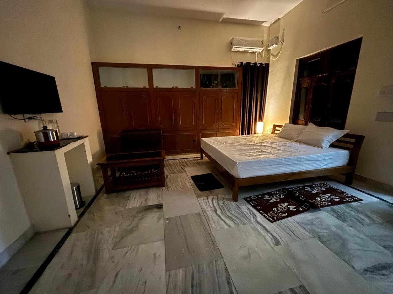 Deluxe Double Room photo 3