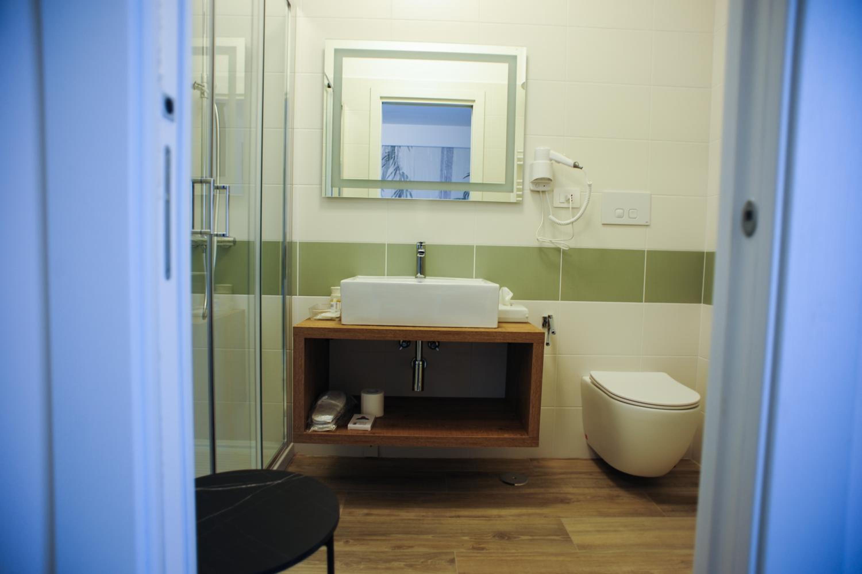 Double Room with Private Bathroom photo 3