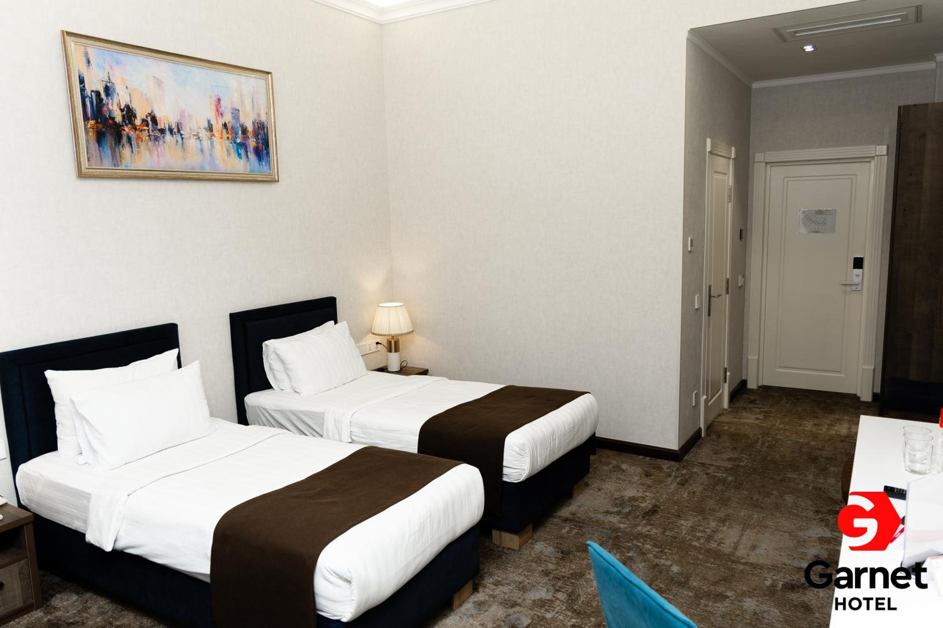Twin Room with Balcony photo 2
