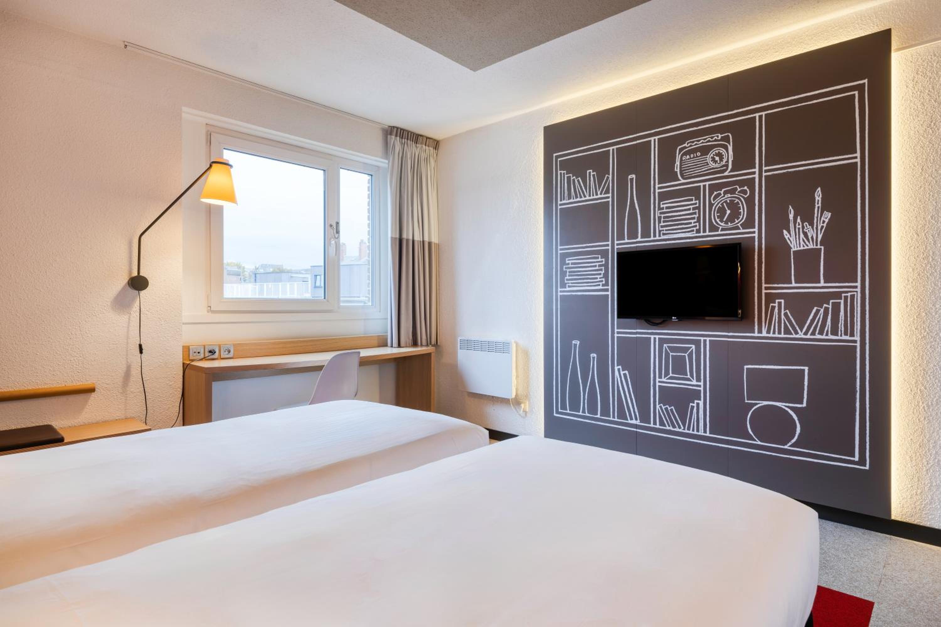 Twin Room - Photo 5