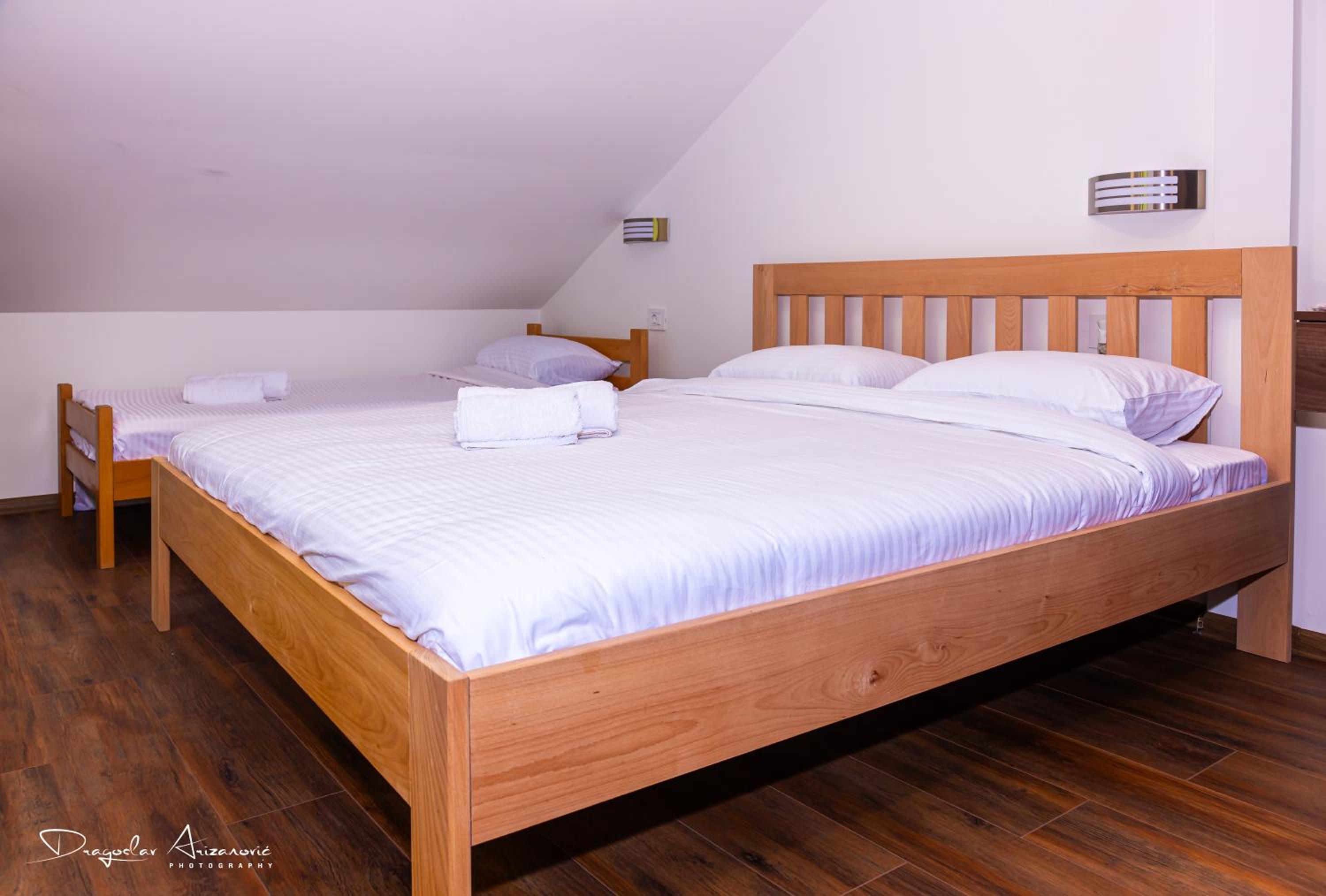 Double or Twin Room with Mountain View photo 3
