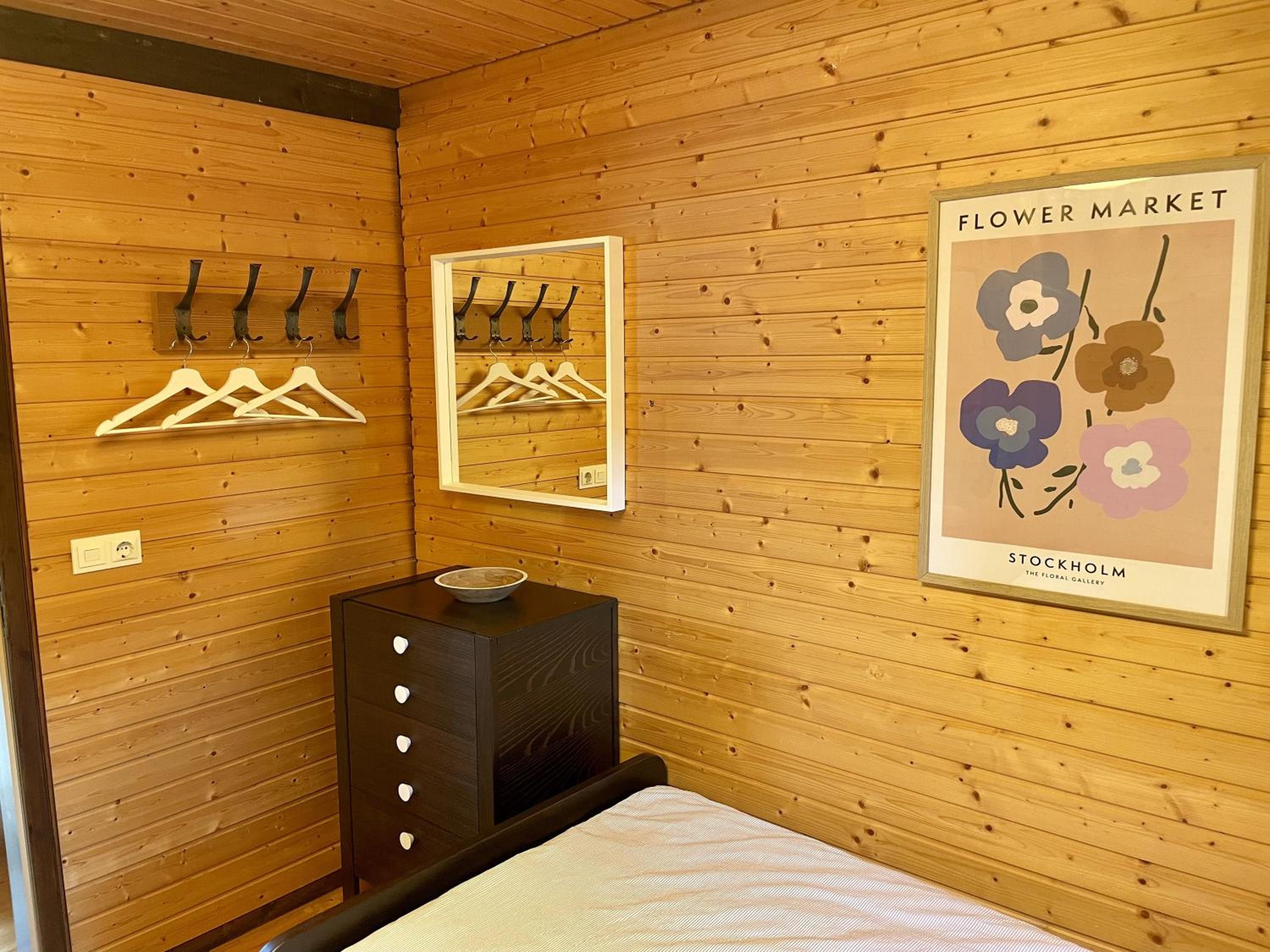 Three-Bedroom House photo 2