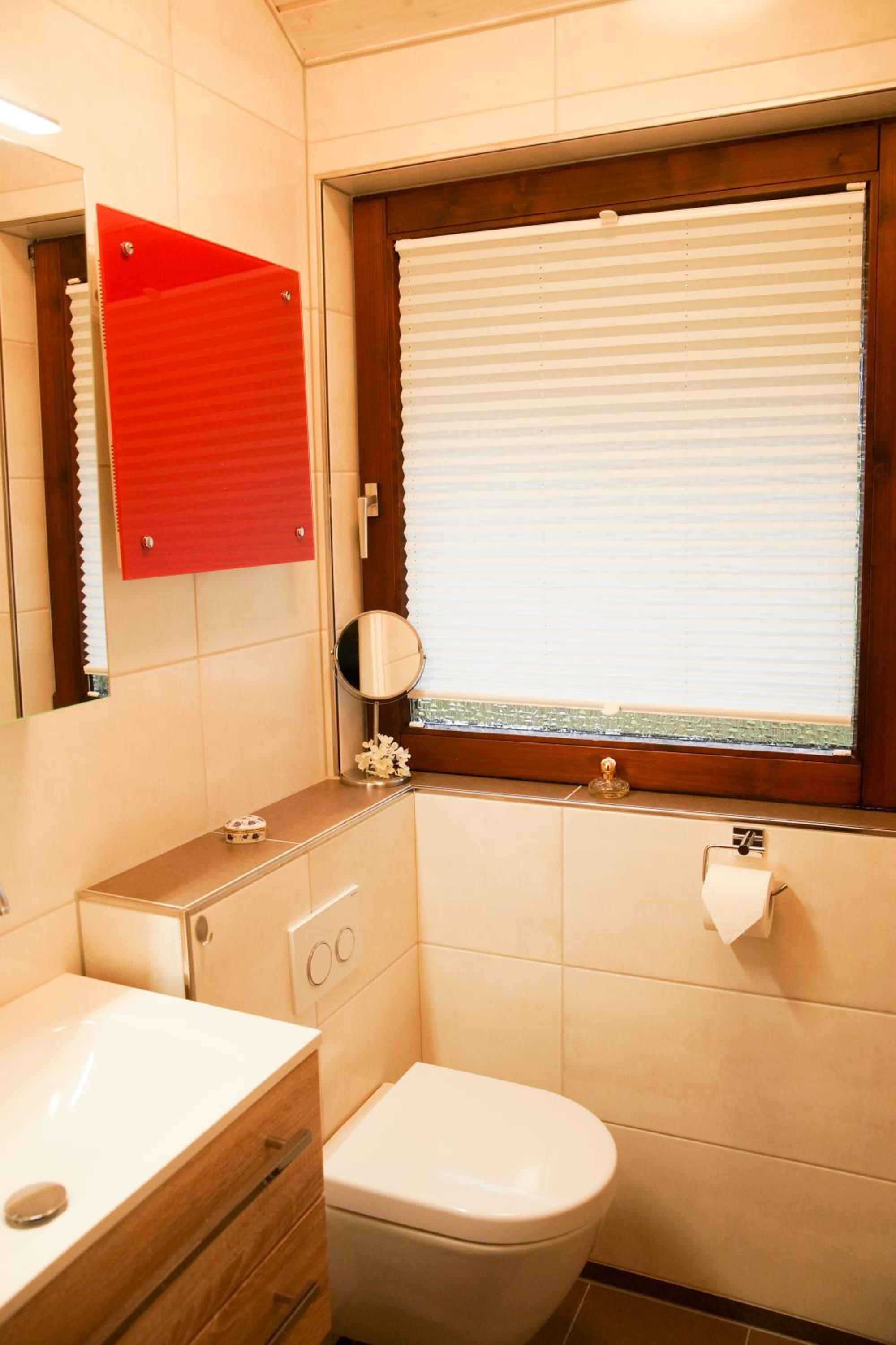 Three-Bedroom House photo 3