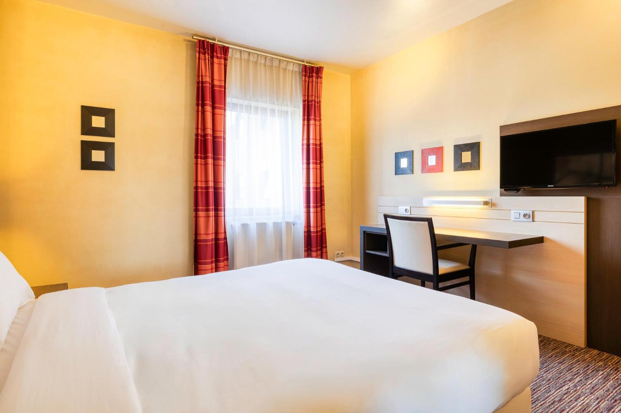 Double Room - Photo 1