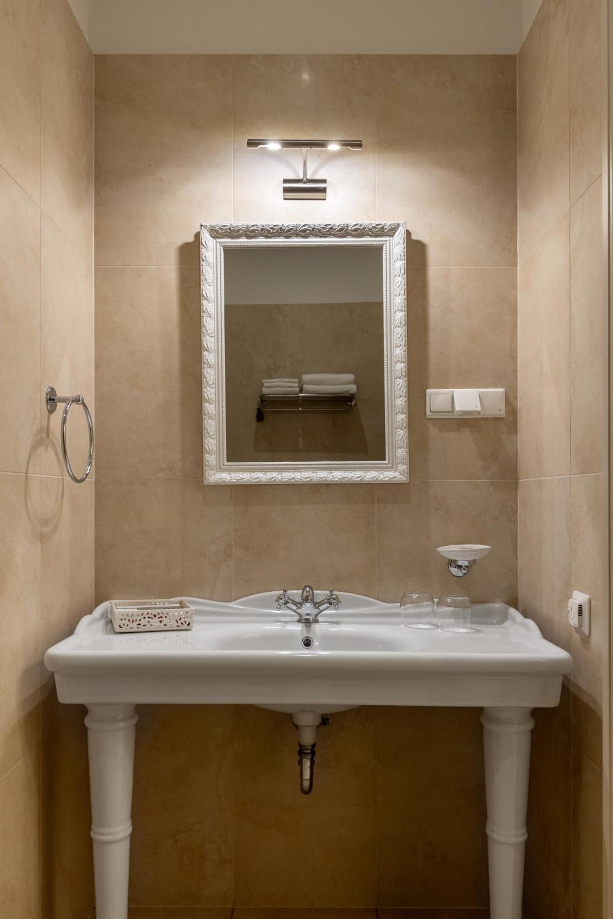 Bridal Suite photo 2
