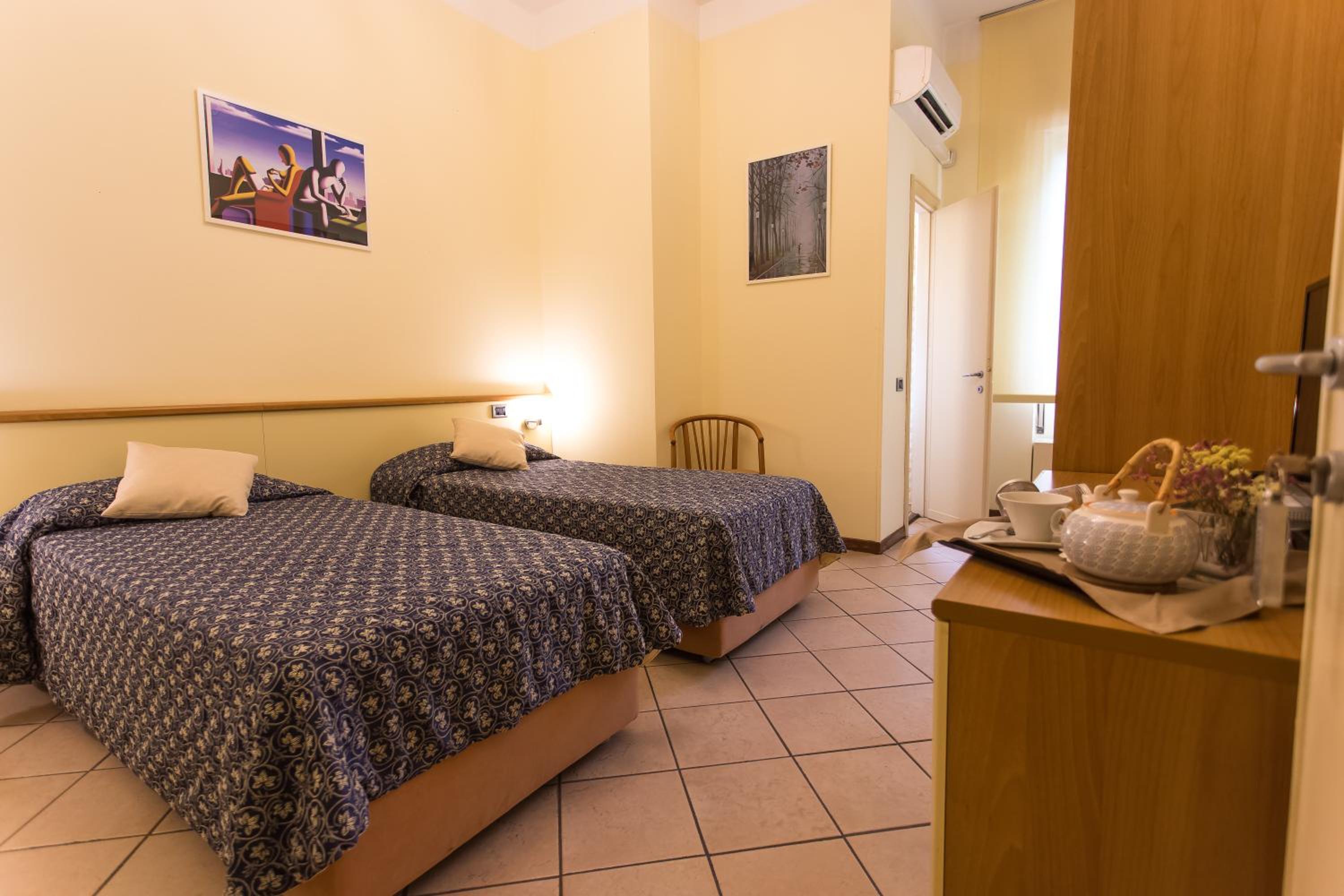 Twin Room photo 1