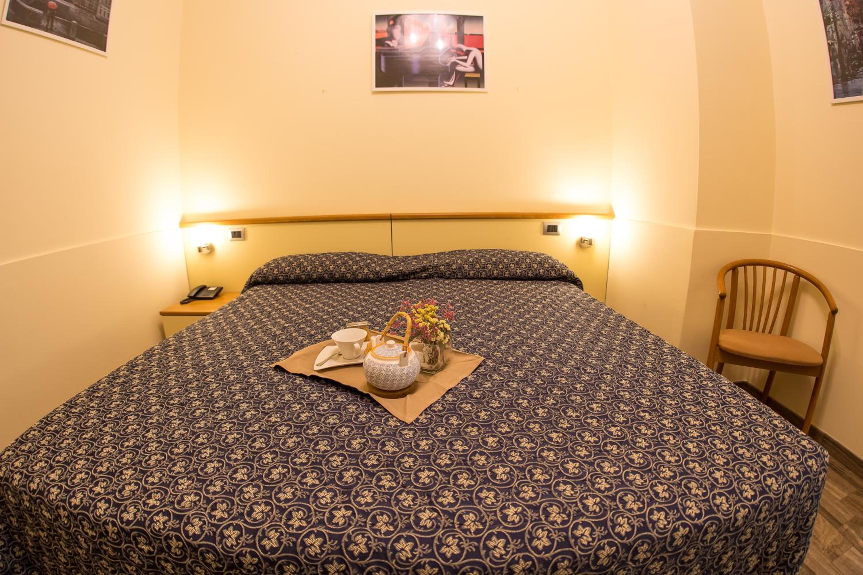 Standard Double Or Twin Room photo 2