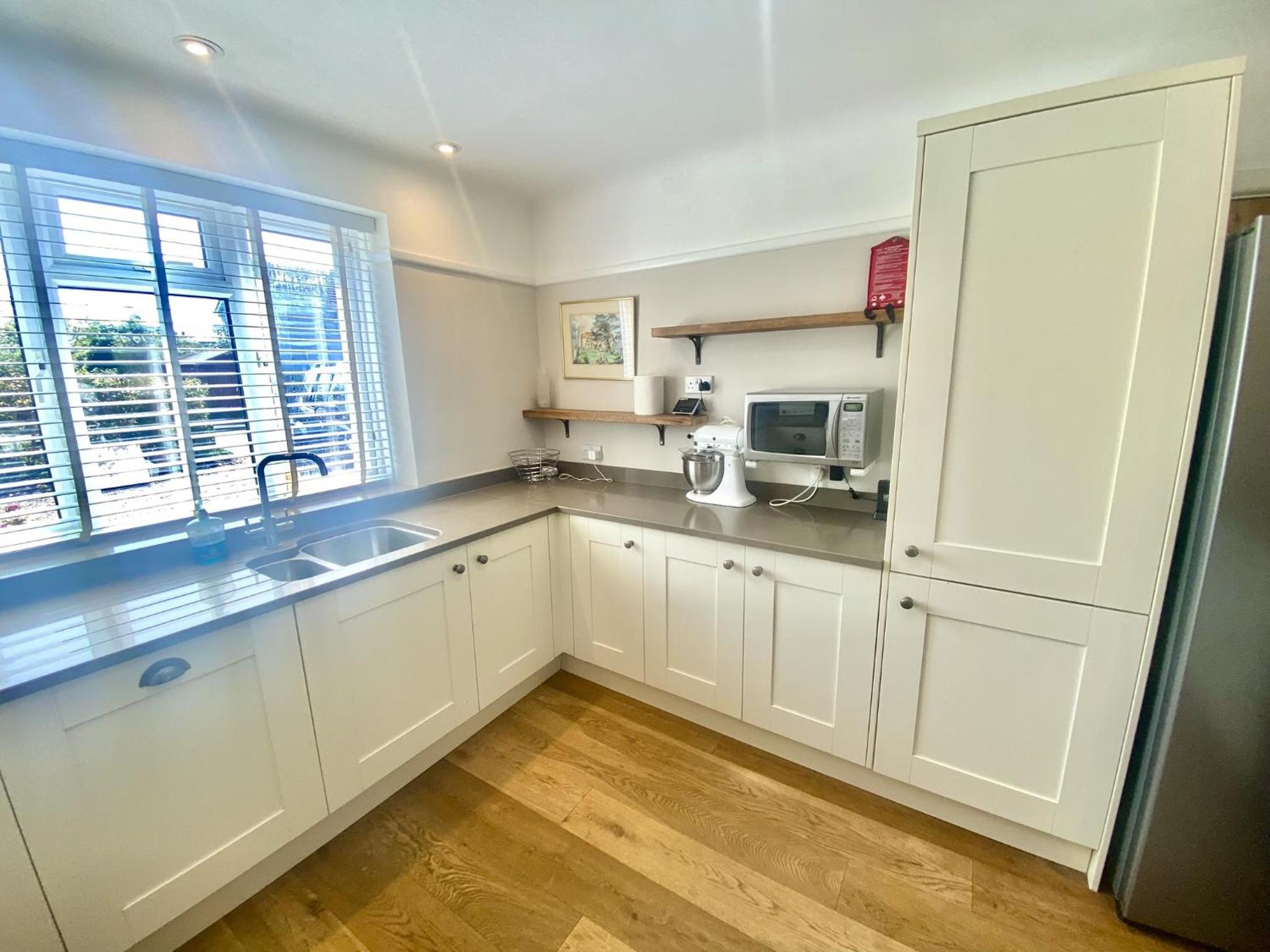 Three-Bedroom House photo 2