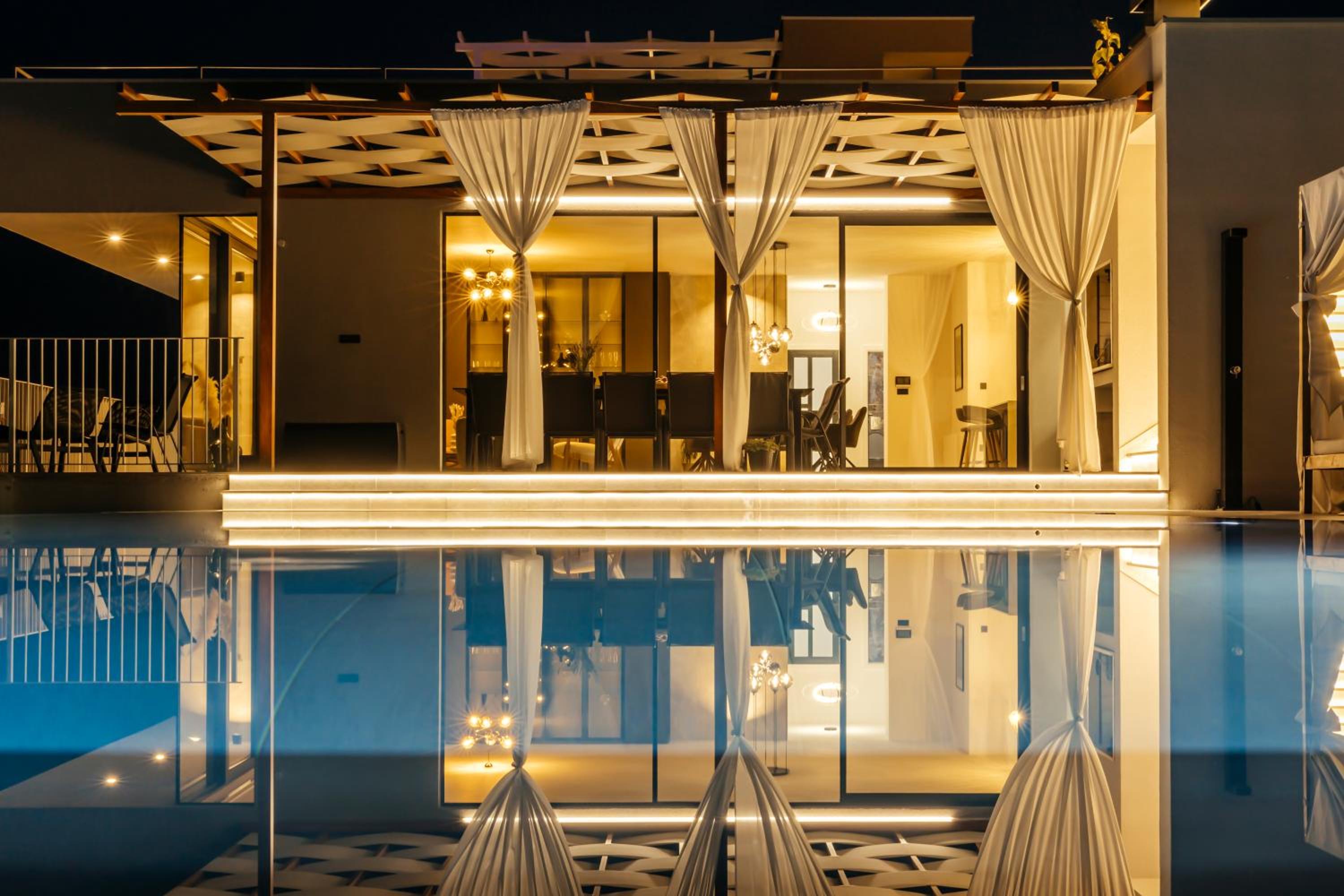 Villa photo 2