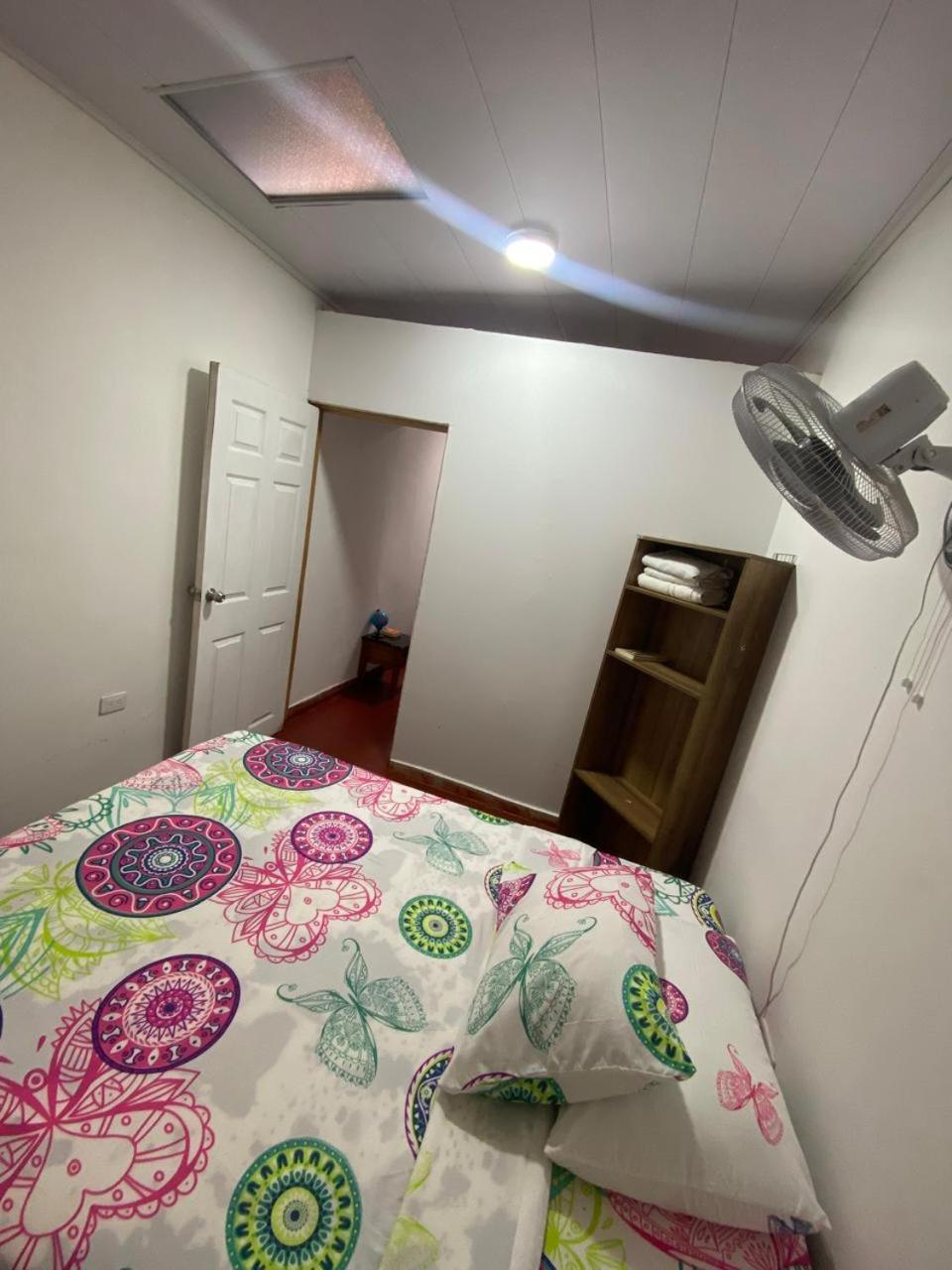 Double Room with Shared Bathroom photo 2