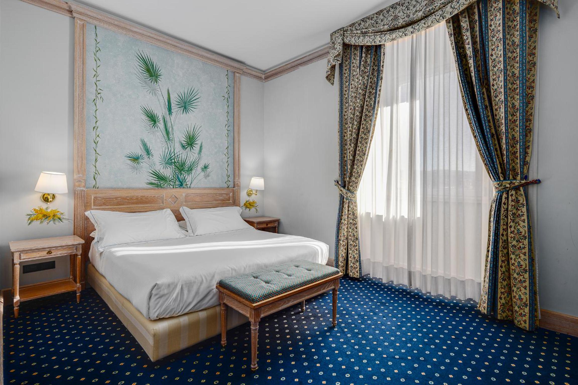Junior Suite with Sea View - Photo 3