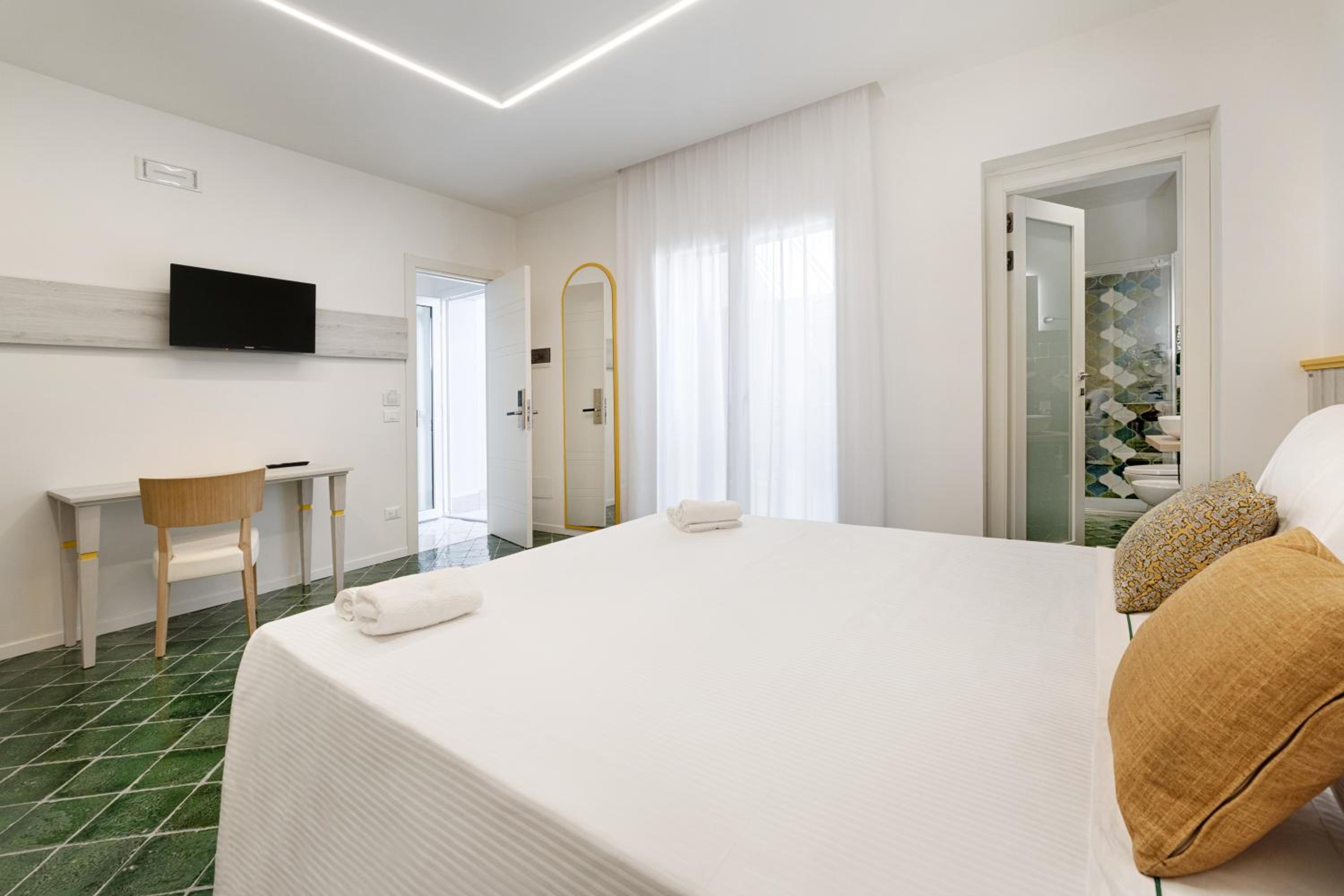 Triple Room
