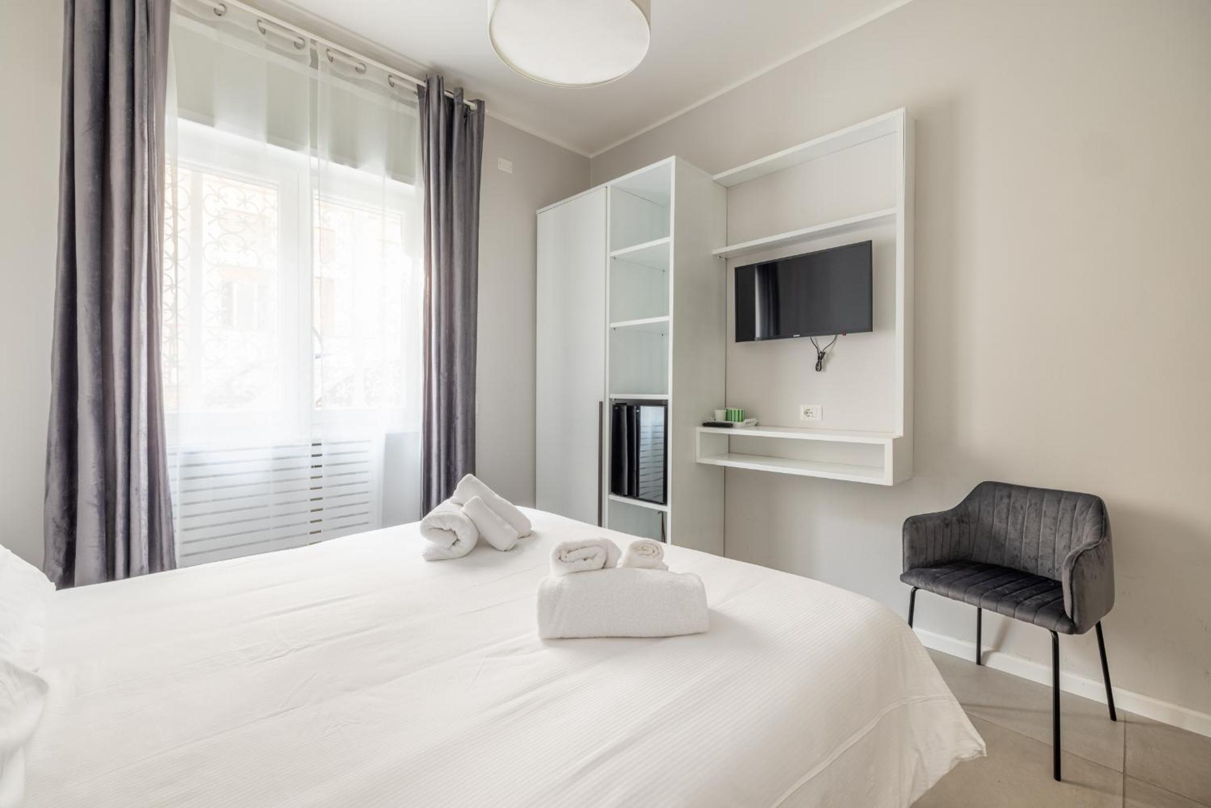 Large Double Room