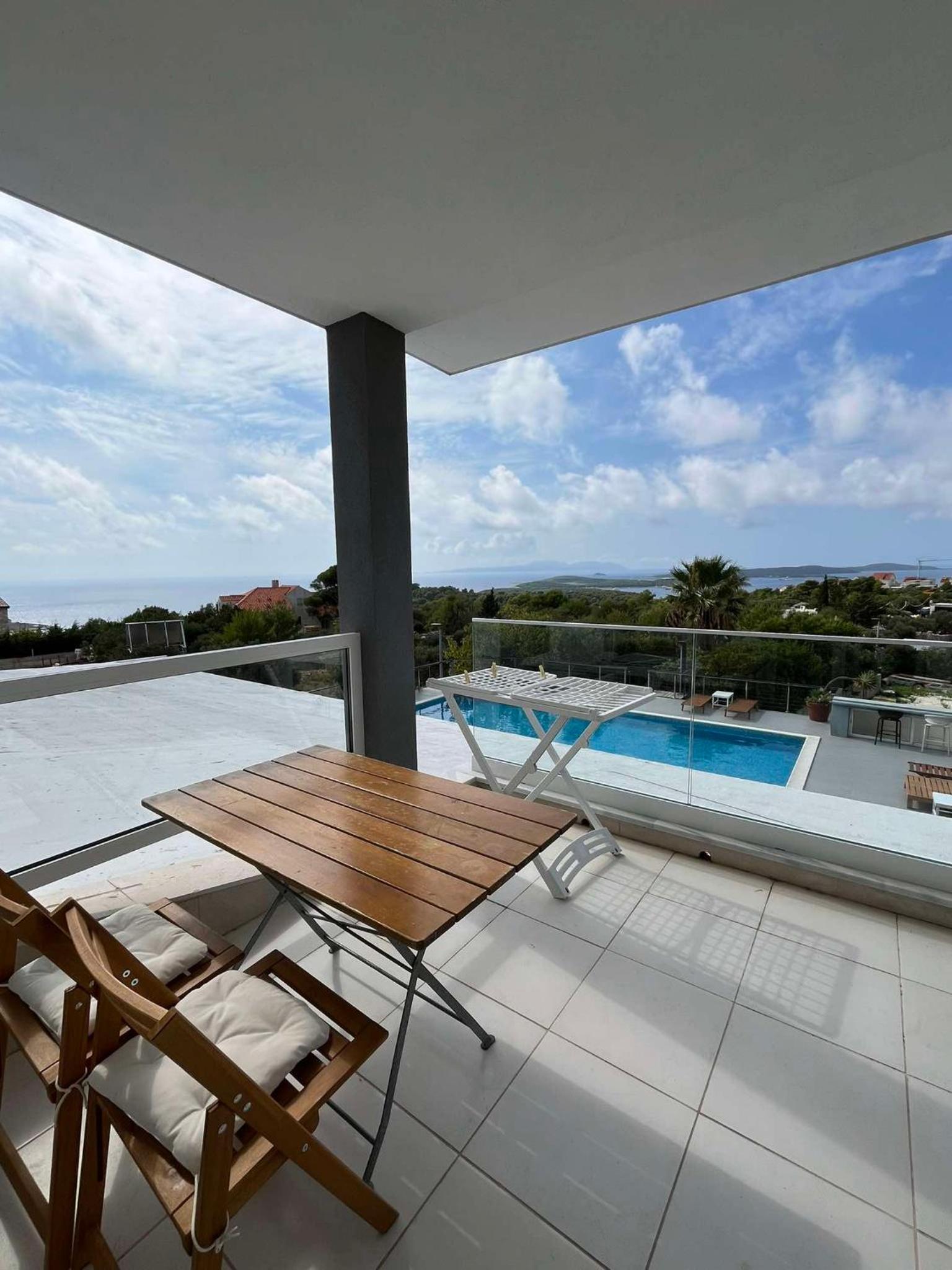 Deluxe Double Room with Balcony and Sea View photo 3