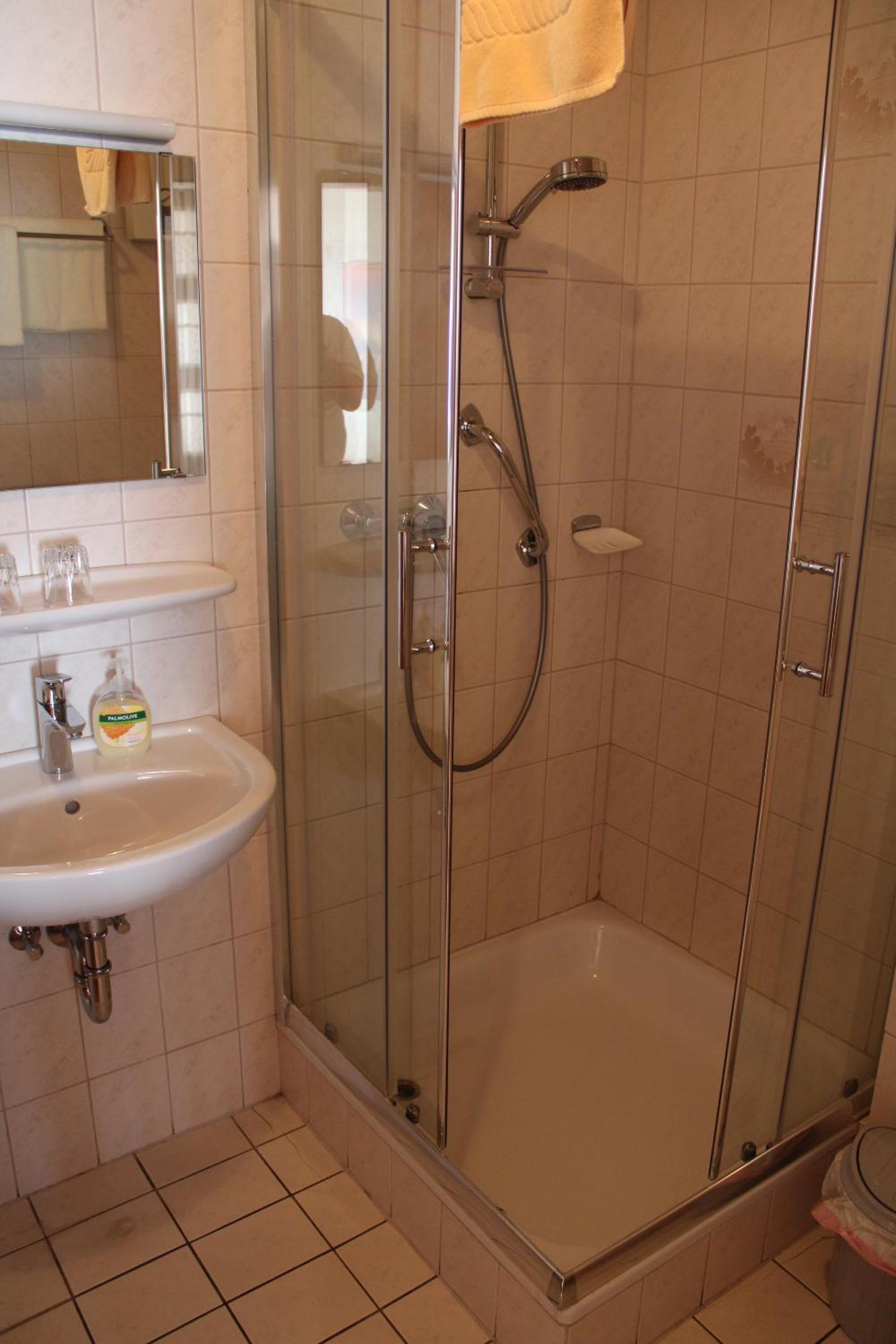 Two-Bedroom Apartment - Photo 5