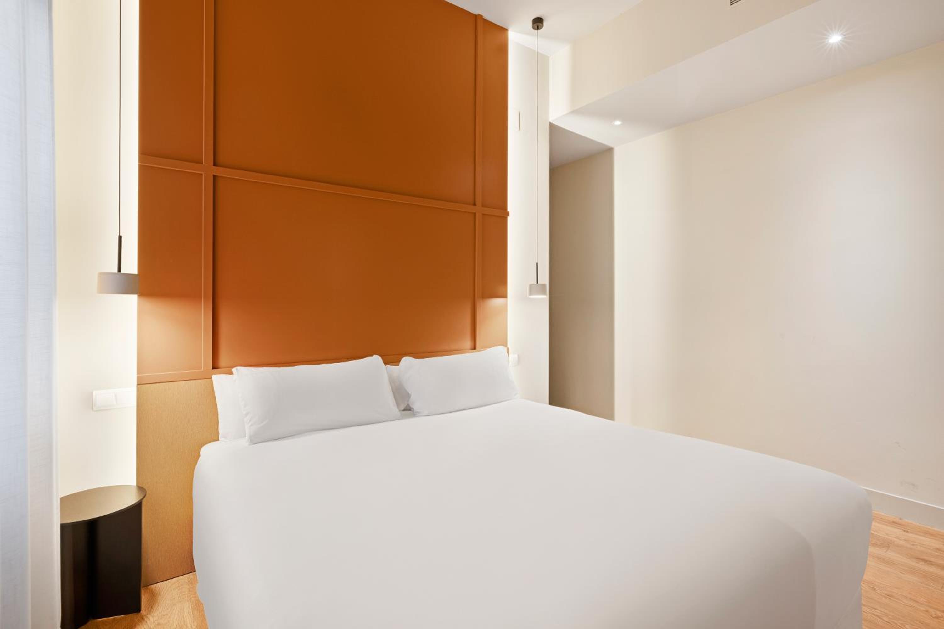 Two-Bedroom Apartment - Photo 15