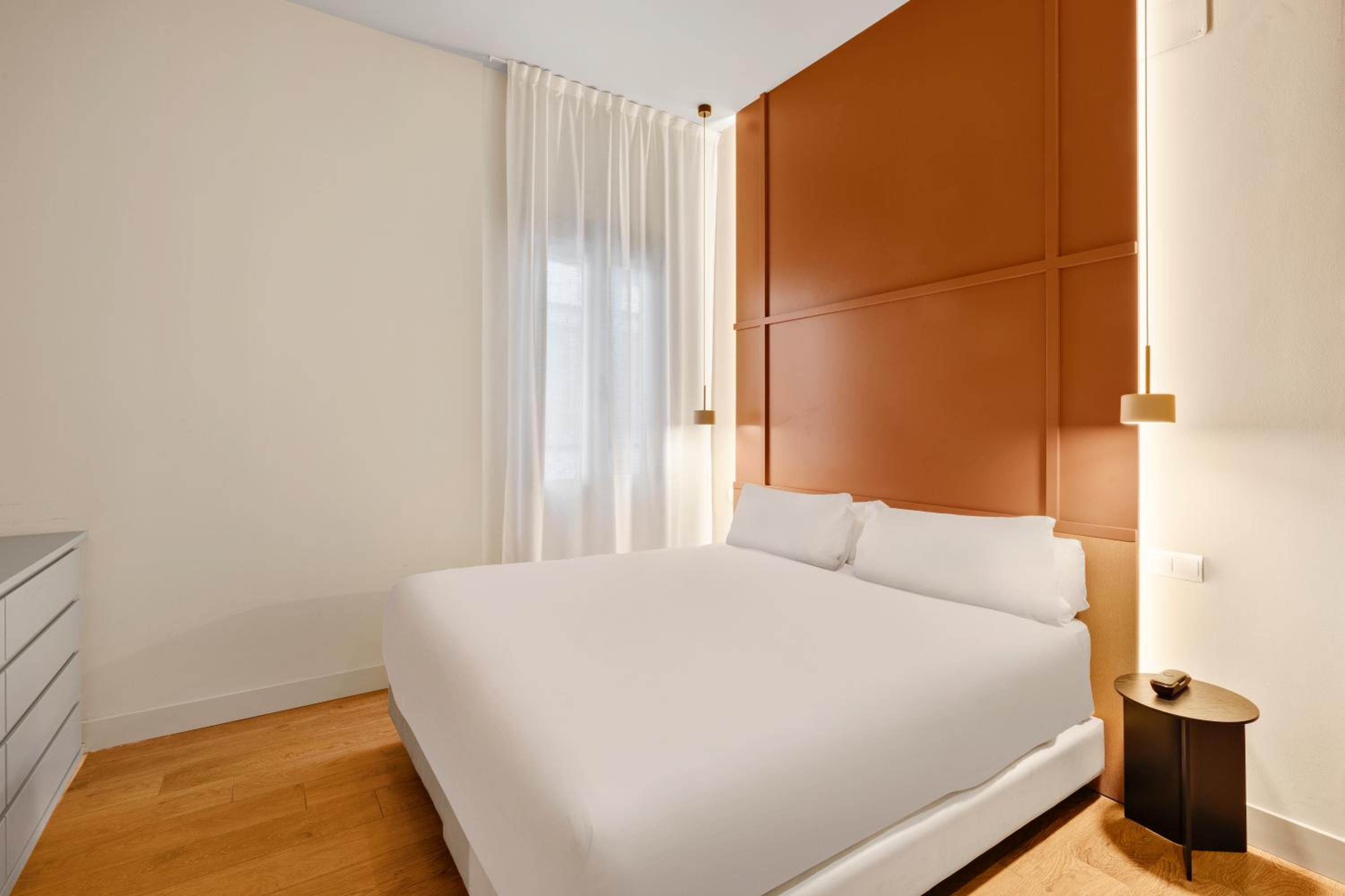Two-Bedroom Apartment - Photo 16
