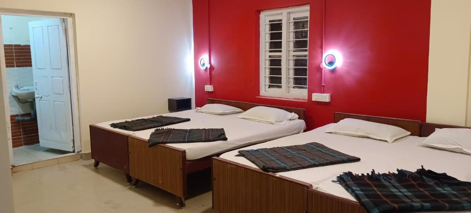 Economy Quadruple Room