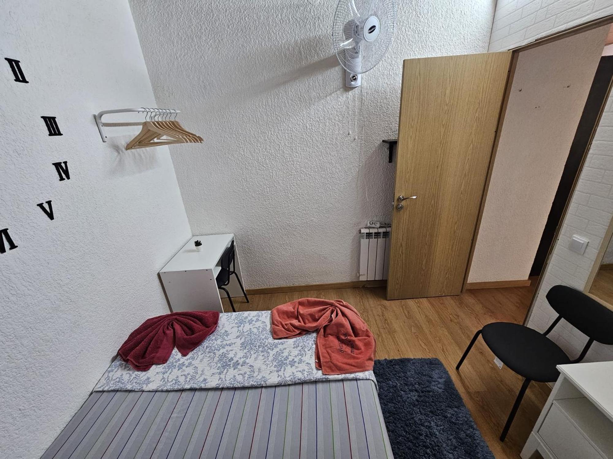 Double Room With Shared Bathroom photo 3