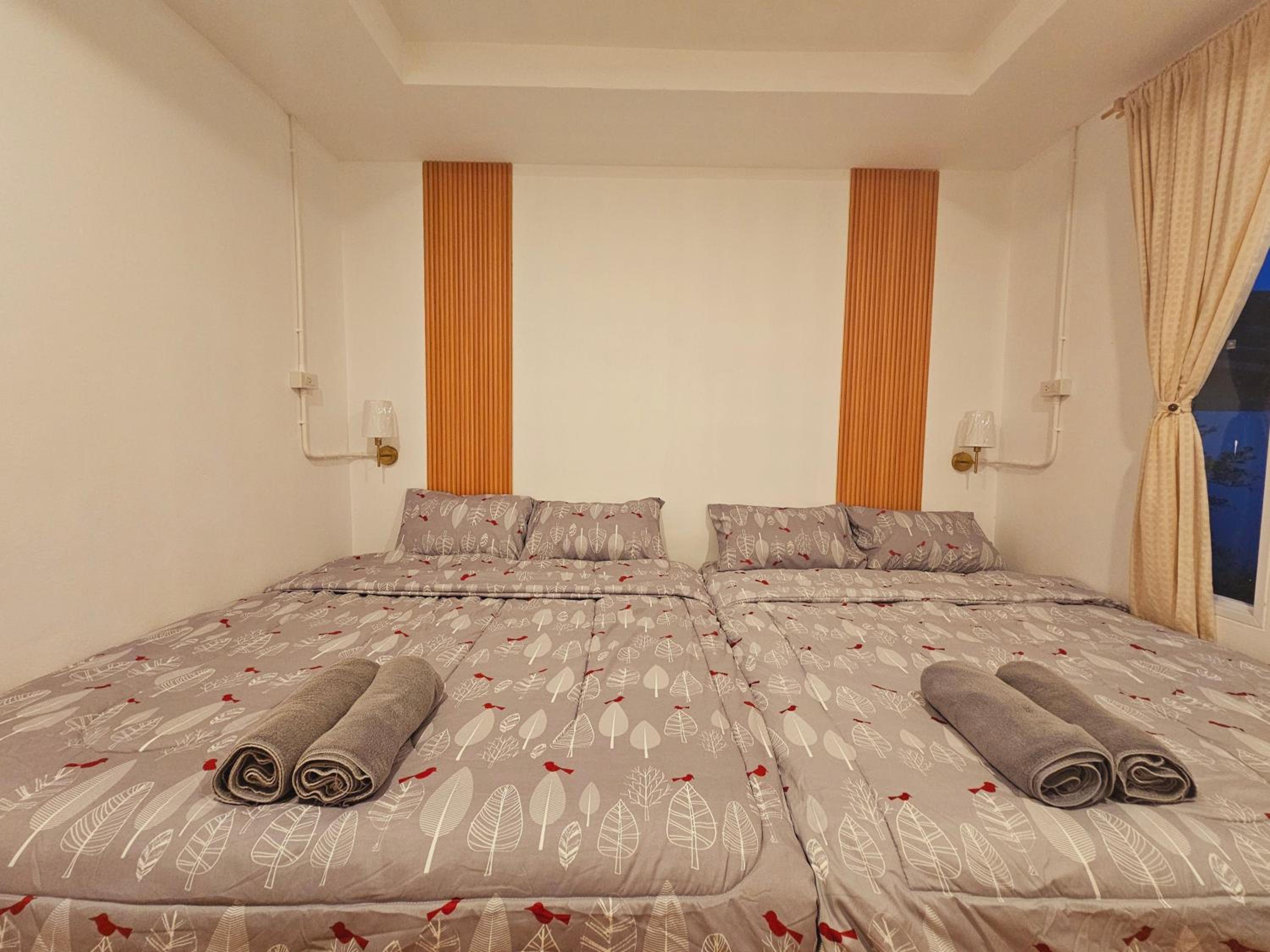 Double Room with Park View - Photo 5